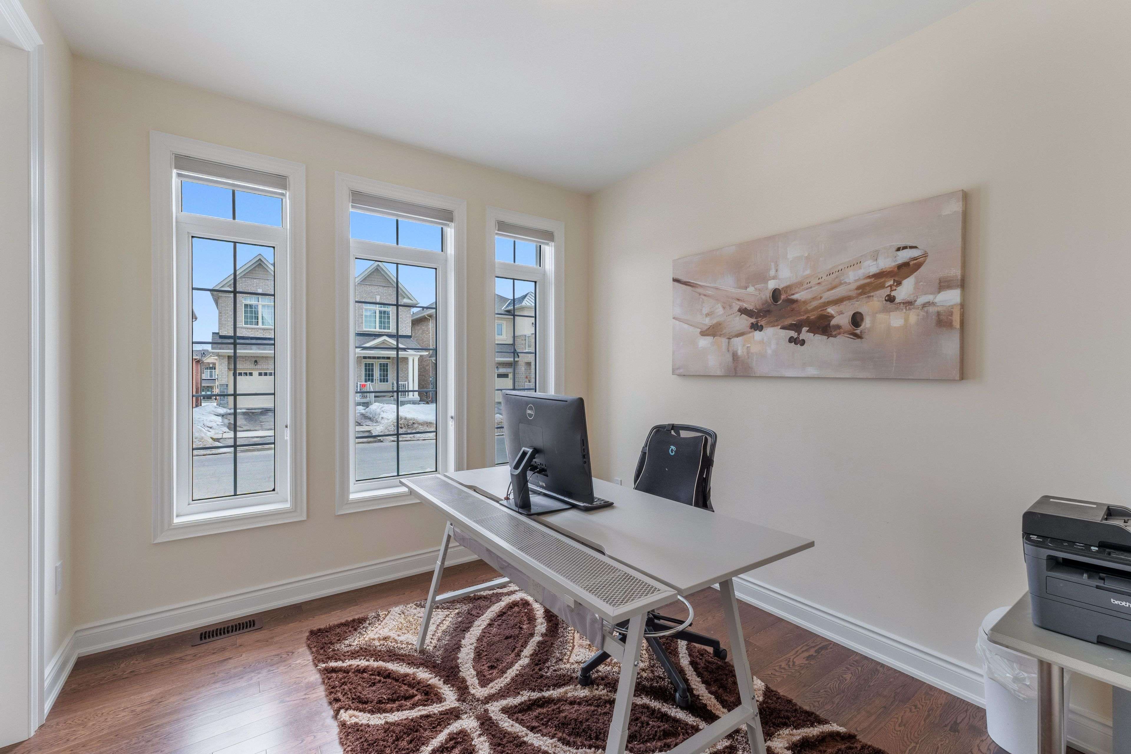 East Gwillimbury, ON L9N 0S1,157 Kenneth Rogers CRES