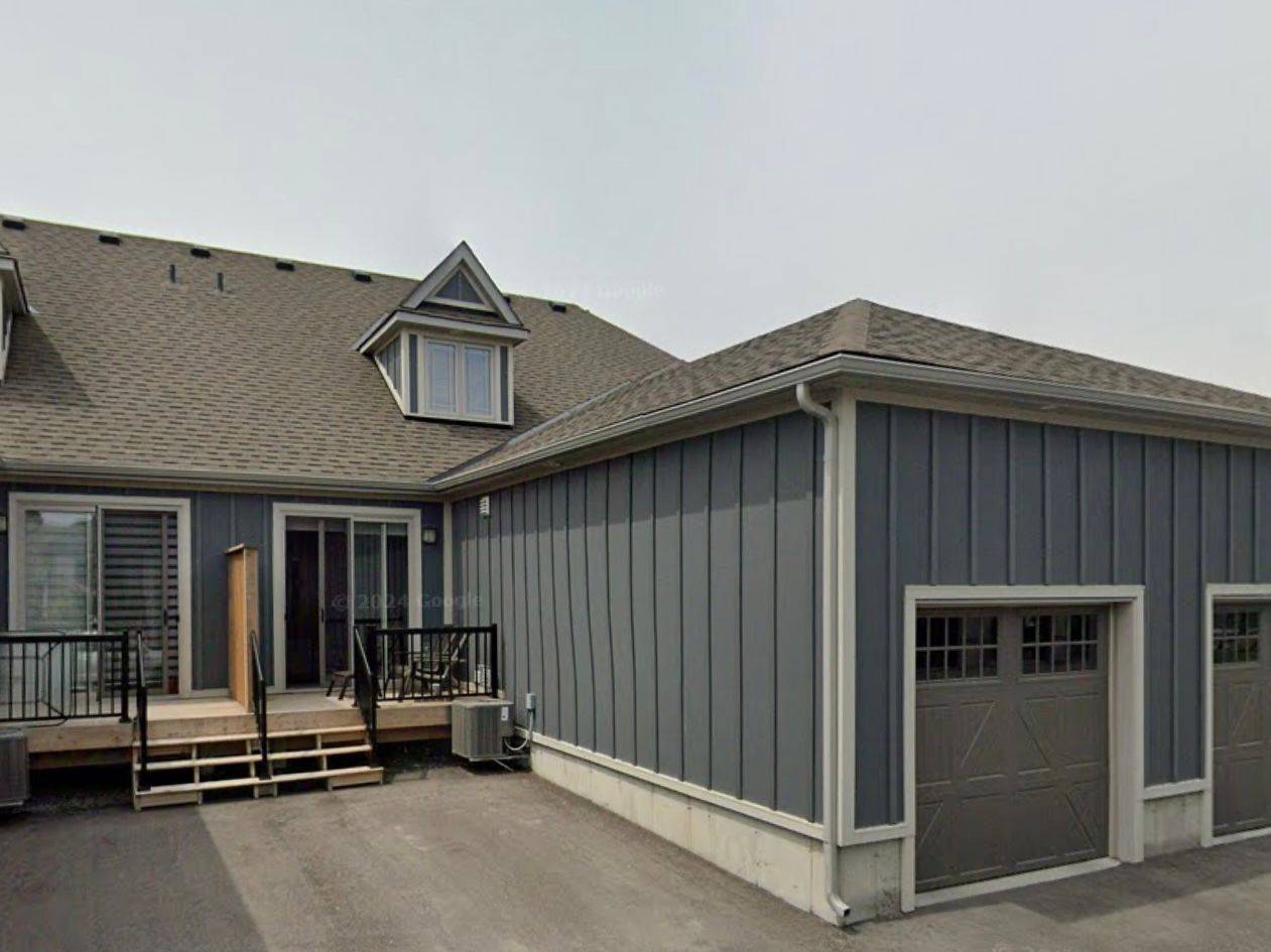 Peterborough North, ON K9M 0J5,80 Marsh AVE #10