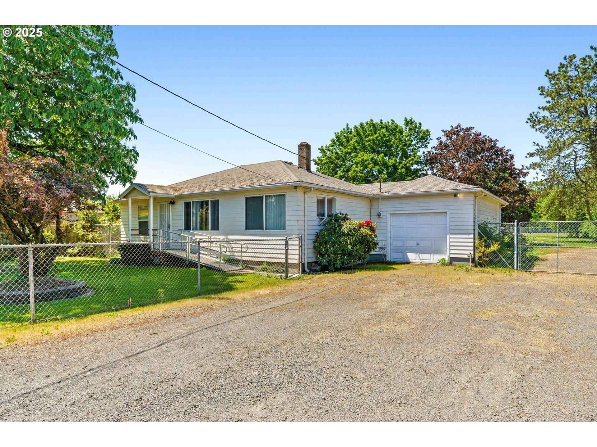 Springfield, OR 97477,2386 CLEAR VUE LN
