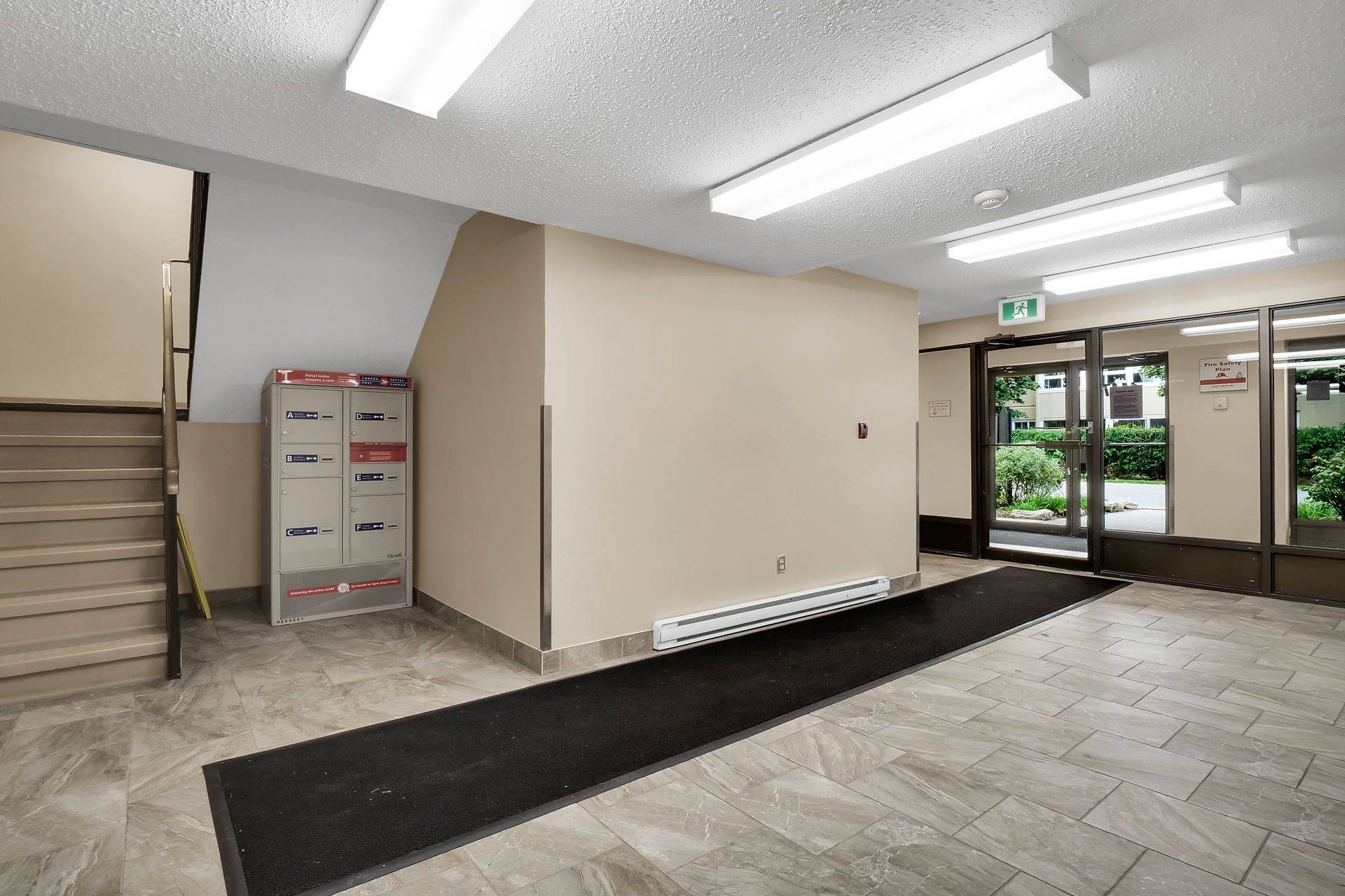 London East, ON N5V 2E6,1447 Huron ST #212