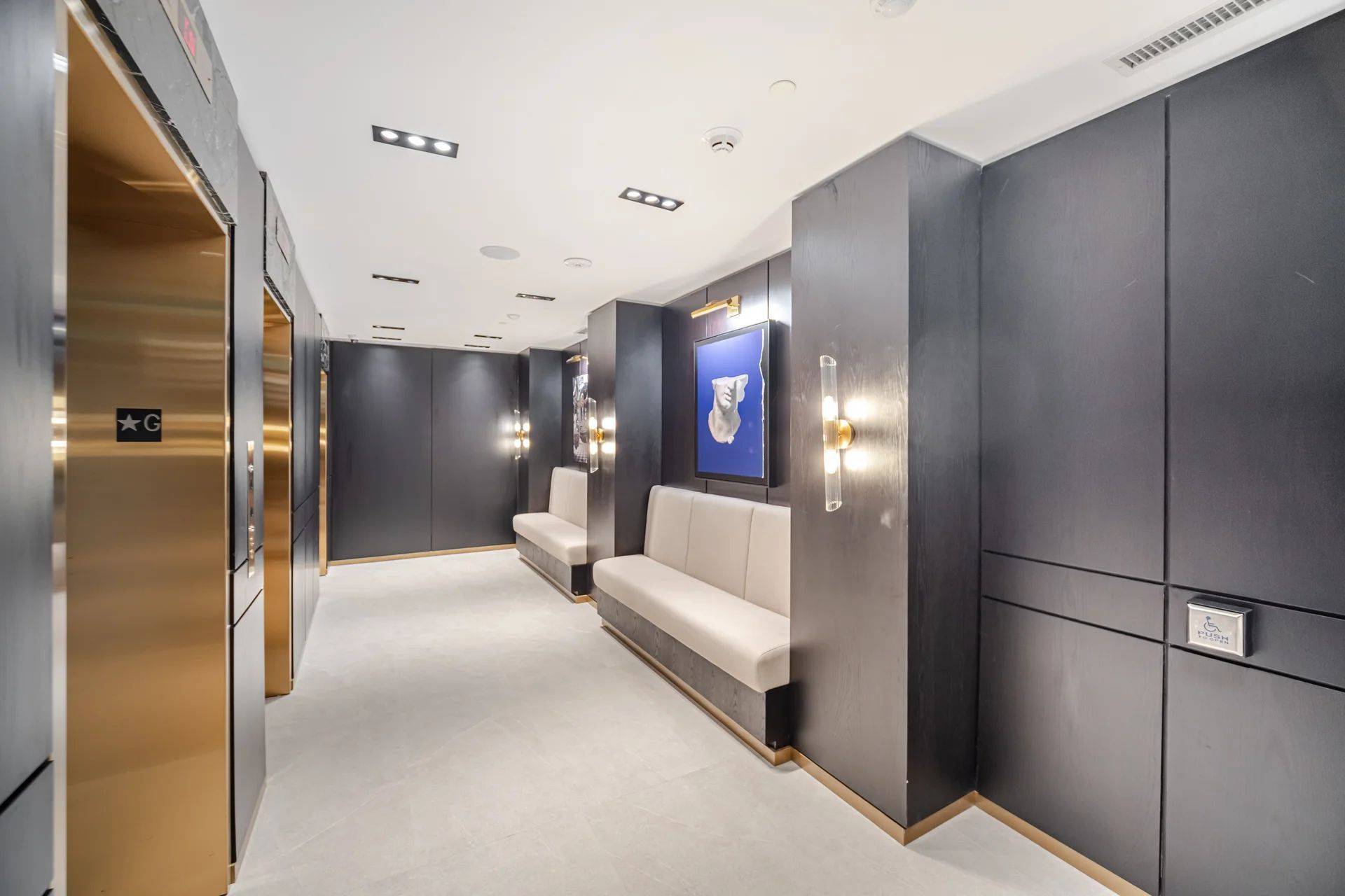 Toronto C02, ON M4W 2G2,771 Yonge ST #2502