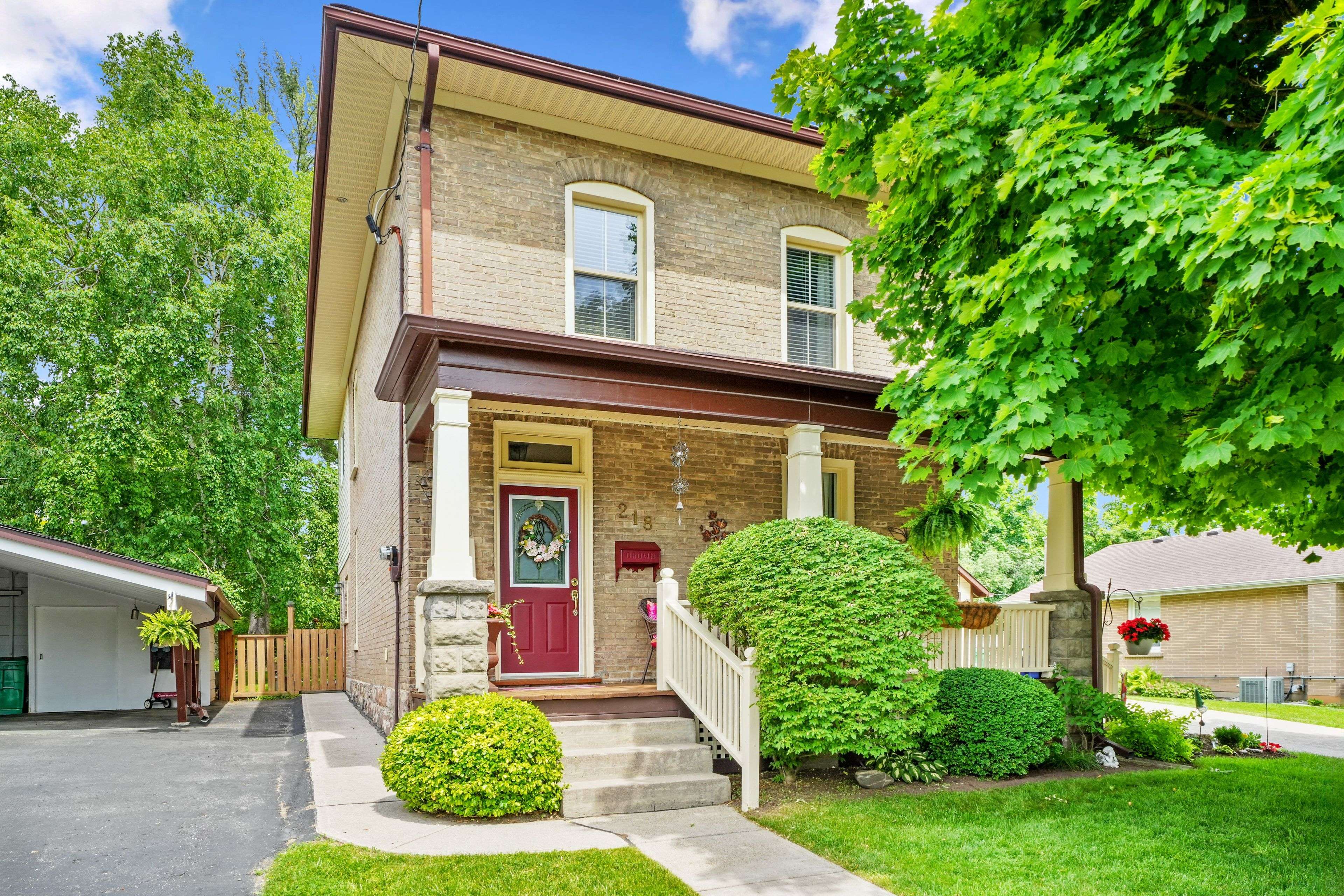 Peterborough North, ON K9H 5N9,218 Lee ST