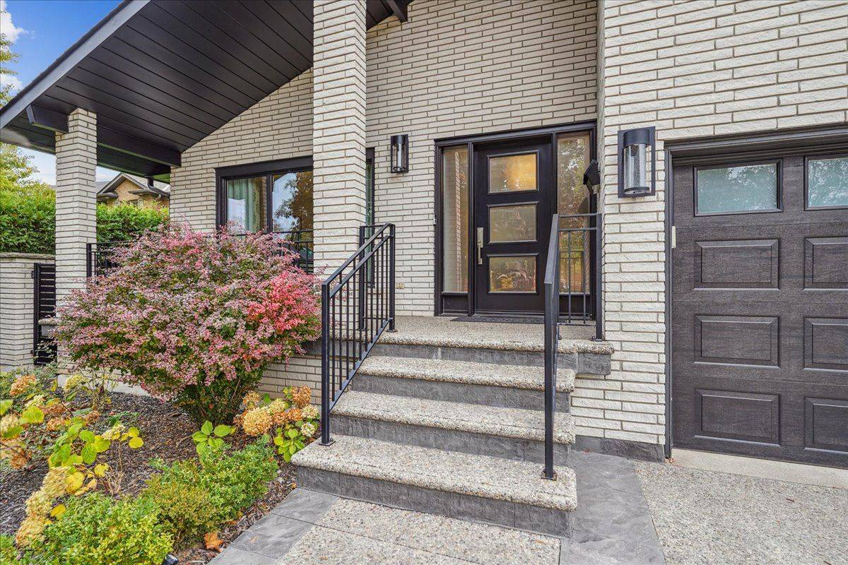 Hamilton, ON L8G 4J3,22 Mathers DR
