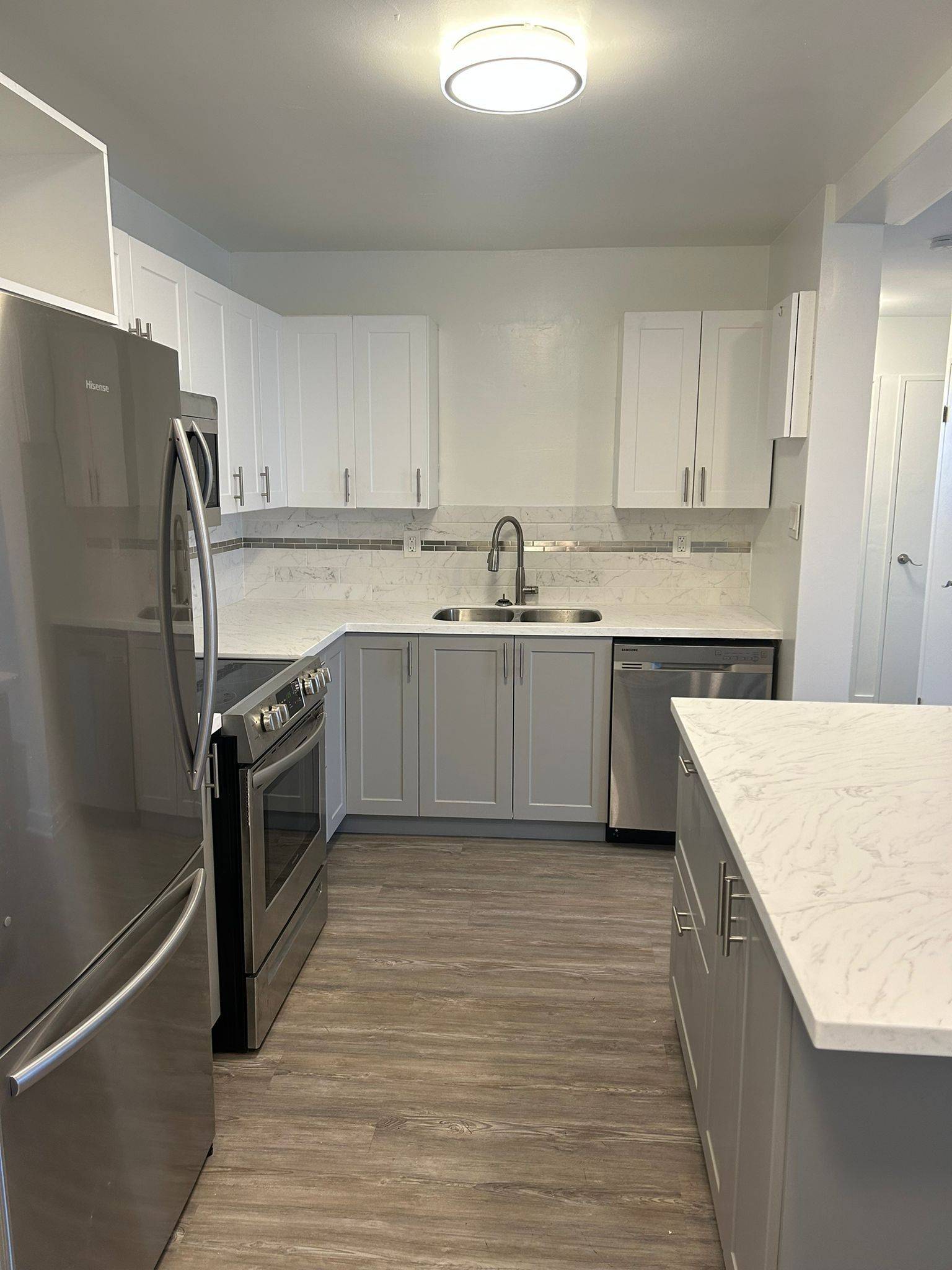London East, ON N5Y 4T9,573 MORNINGTON AVE #1108