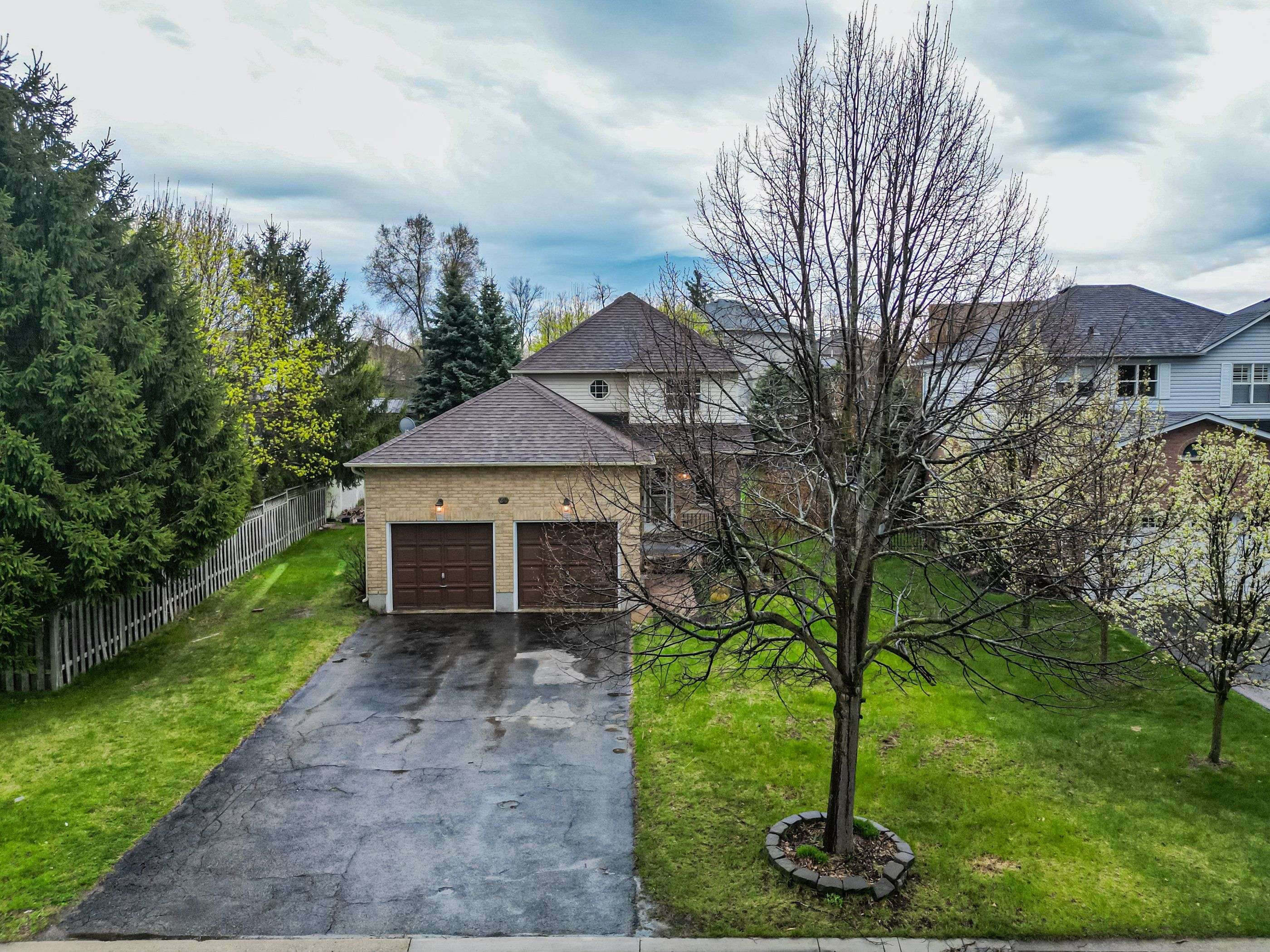 North Dumfries, ON N0B 1E0,20 Hunt ST