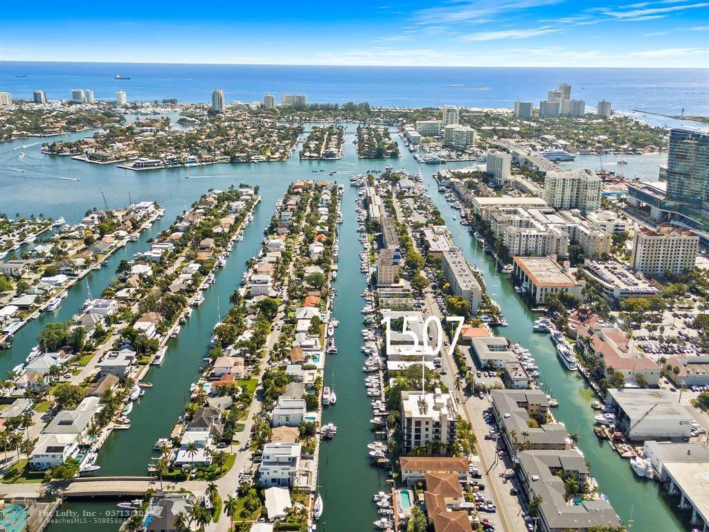 Fort Lauderdale, FL 33316,1507 SE 15th Street  #302