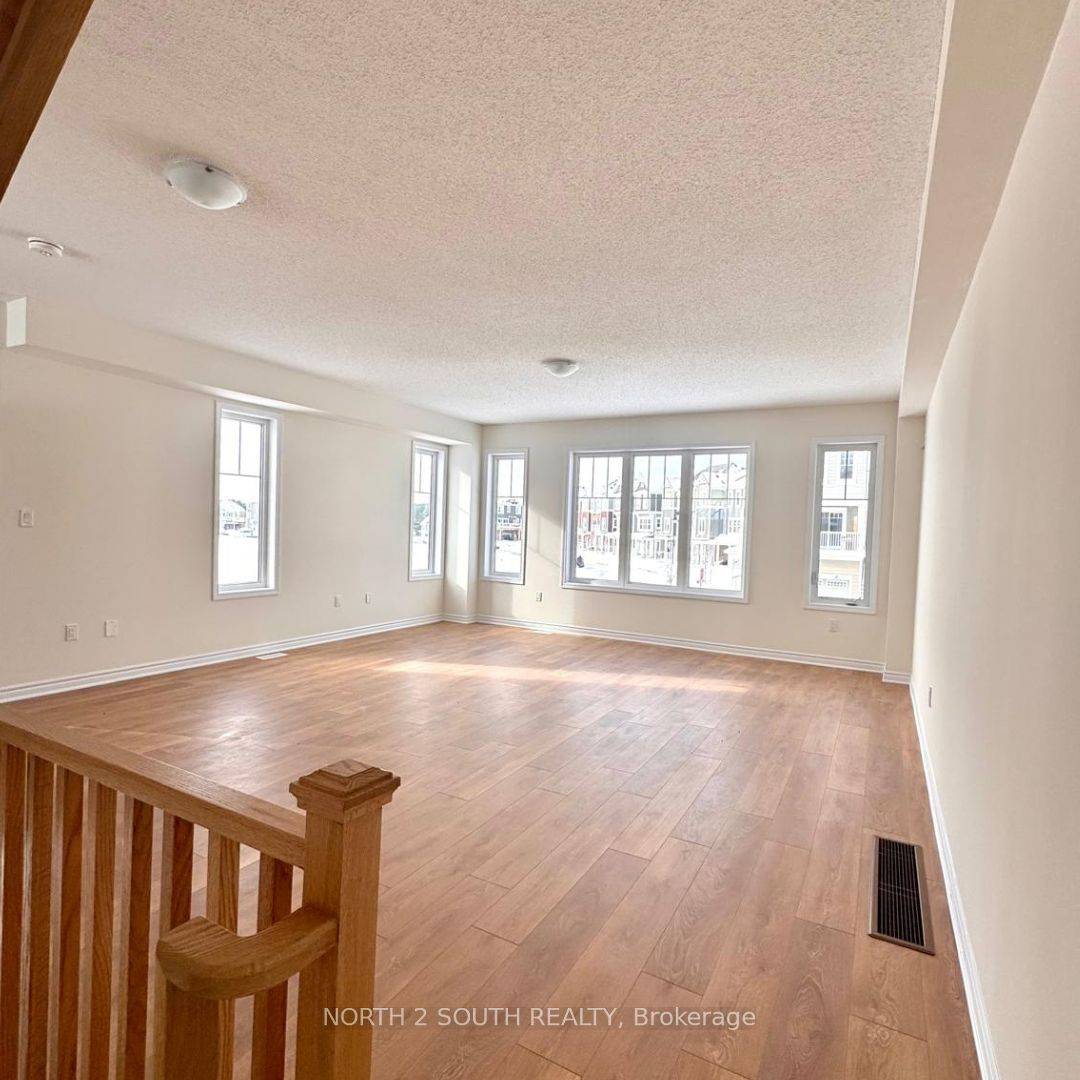 Wasaga Beach, ON L9Z 0K4,98 Sandhill Crane DR