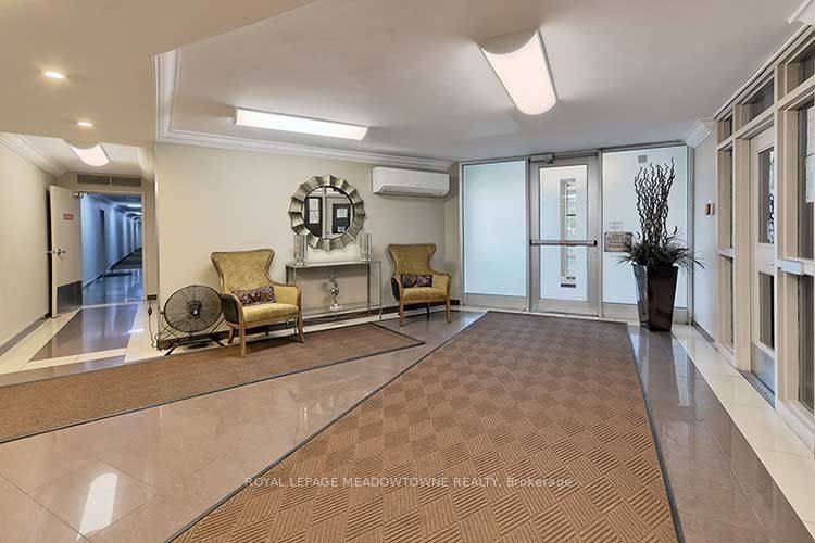 Mississauga, ON L5A 3T2,530 Lolita GDNS #903