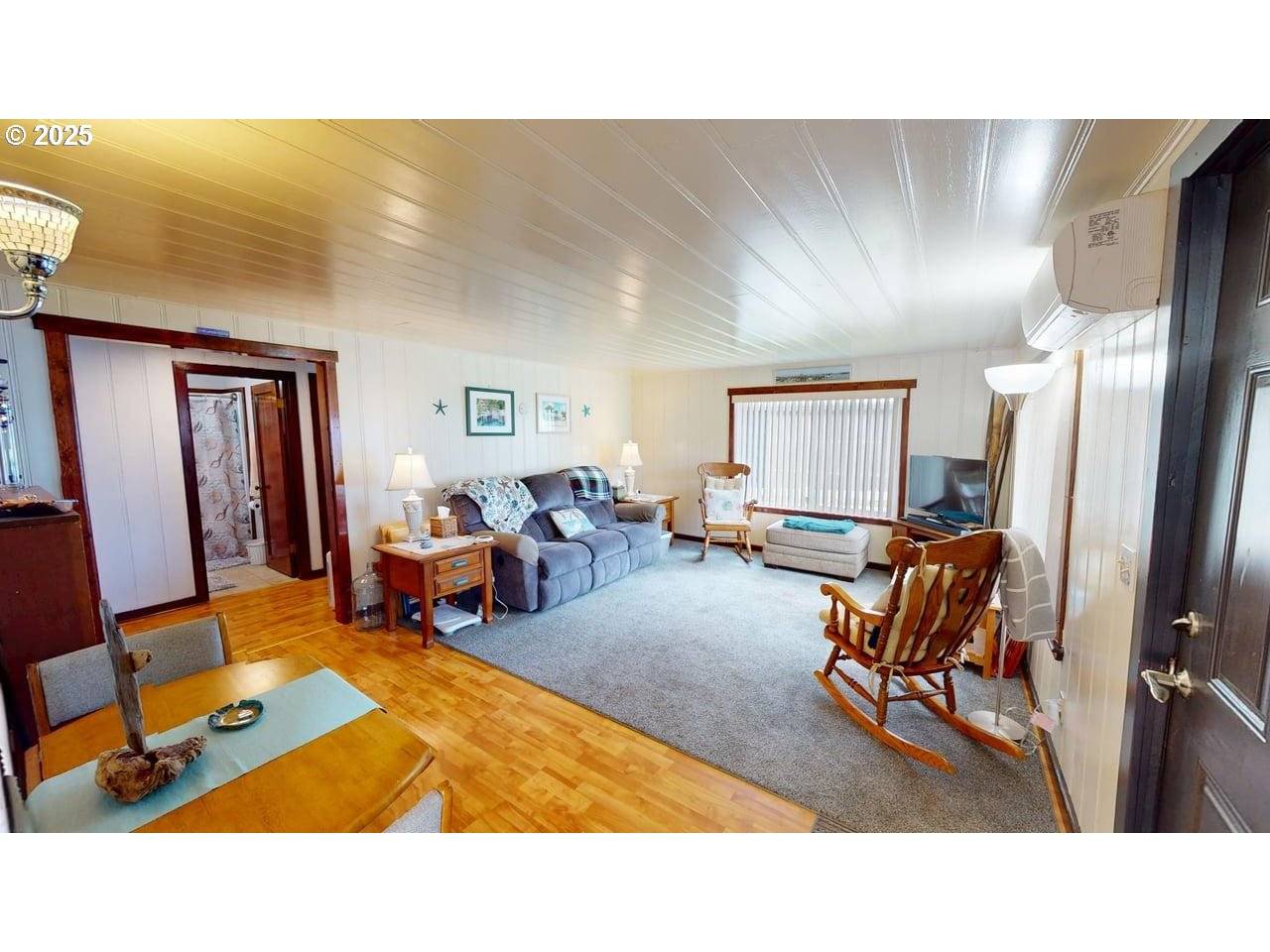 Gold Beach, OR 97444,94142 4TH ST