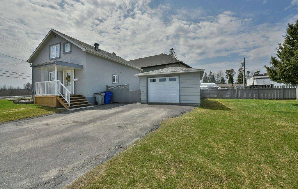 Timmins, ON P4N 3W2,864 Riverside DR