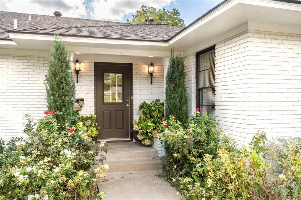 Dallas, TX 75218,1123 Waterford Drive