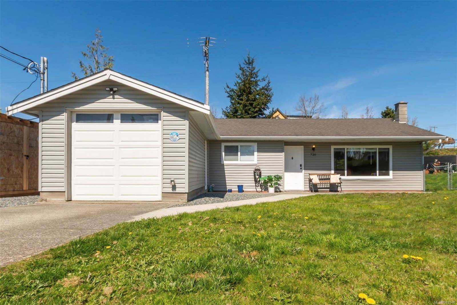 Nanaimo, BC V9R 6H3,720 McBride Pl