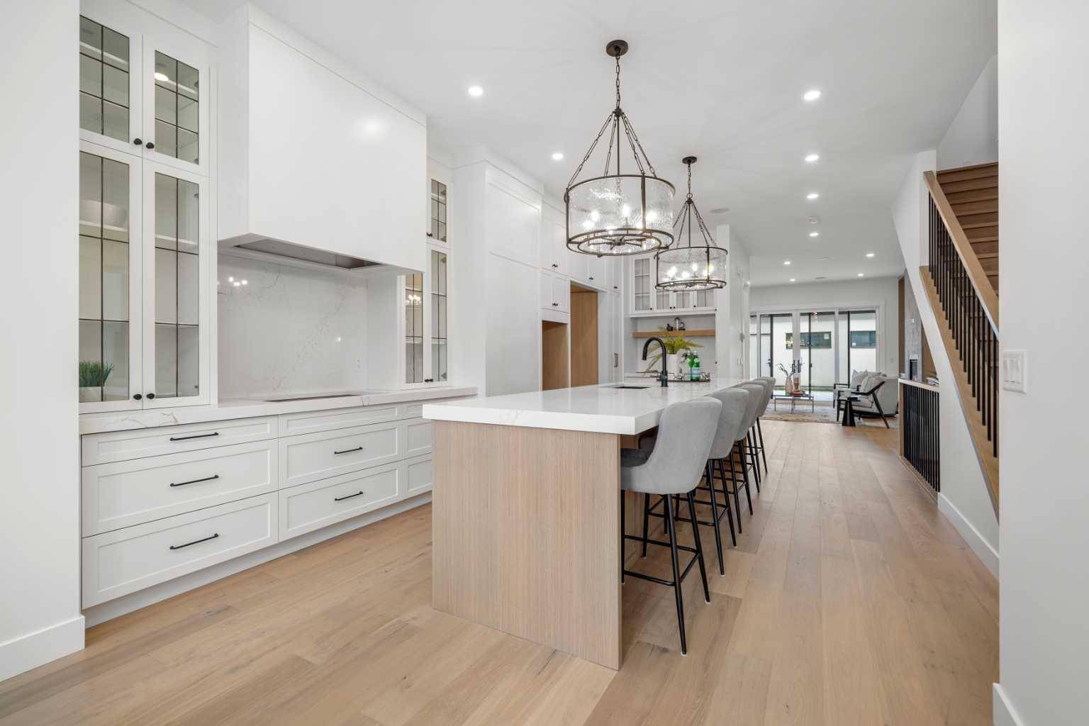 Calgary, AB T2T 1N7,2204 29 AVE SW
