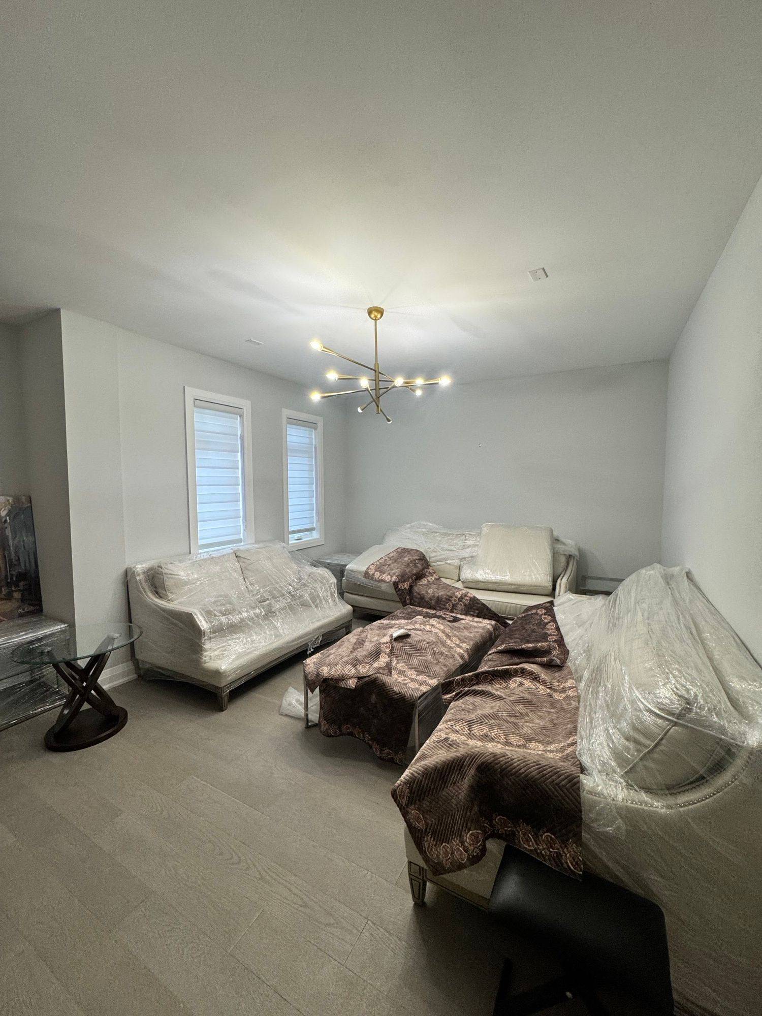 Newmarket, ON L3Y 1K1,260 Eagle ST #23