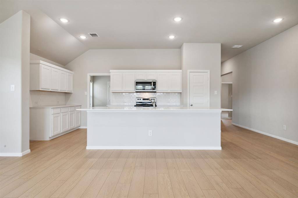 Lavon, TX 75166,255 Bright Alcove Court