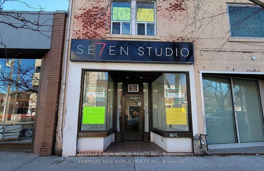 Toronto C01, ON M6J 1V4,817 Dundas ST W