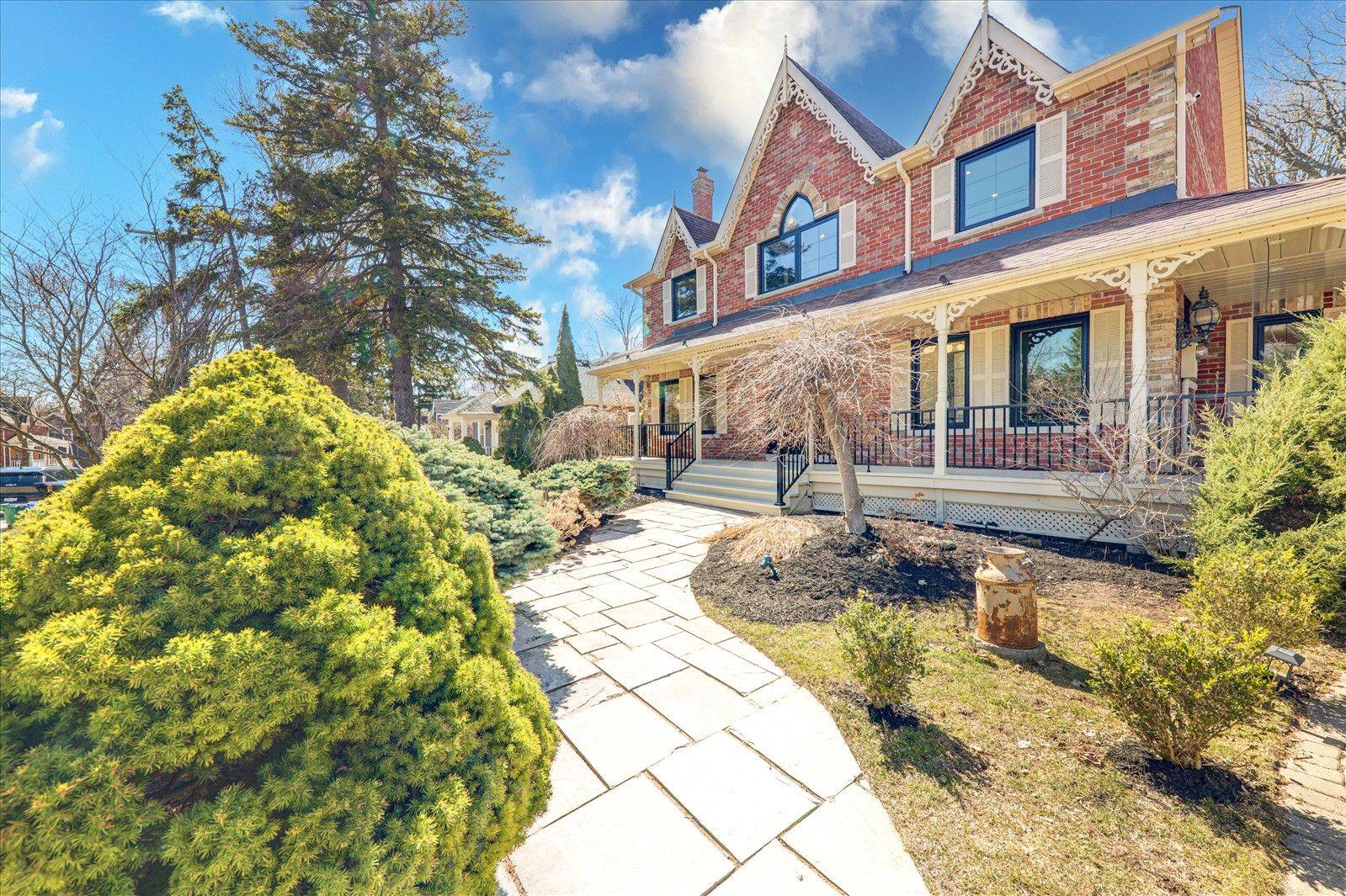 Markham, ON L3P 2A6,42 Peter ST