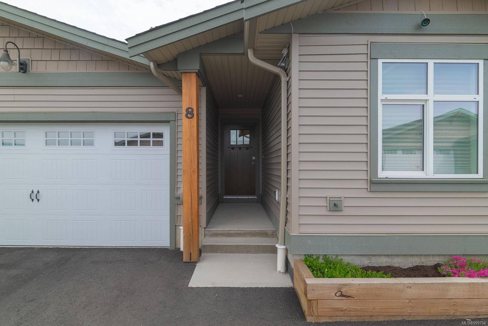 Port Alberni, BC V9Y 5A5,3774 12th Ave #8