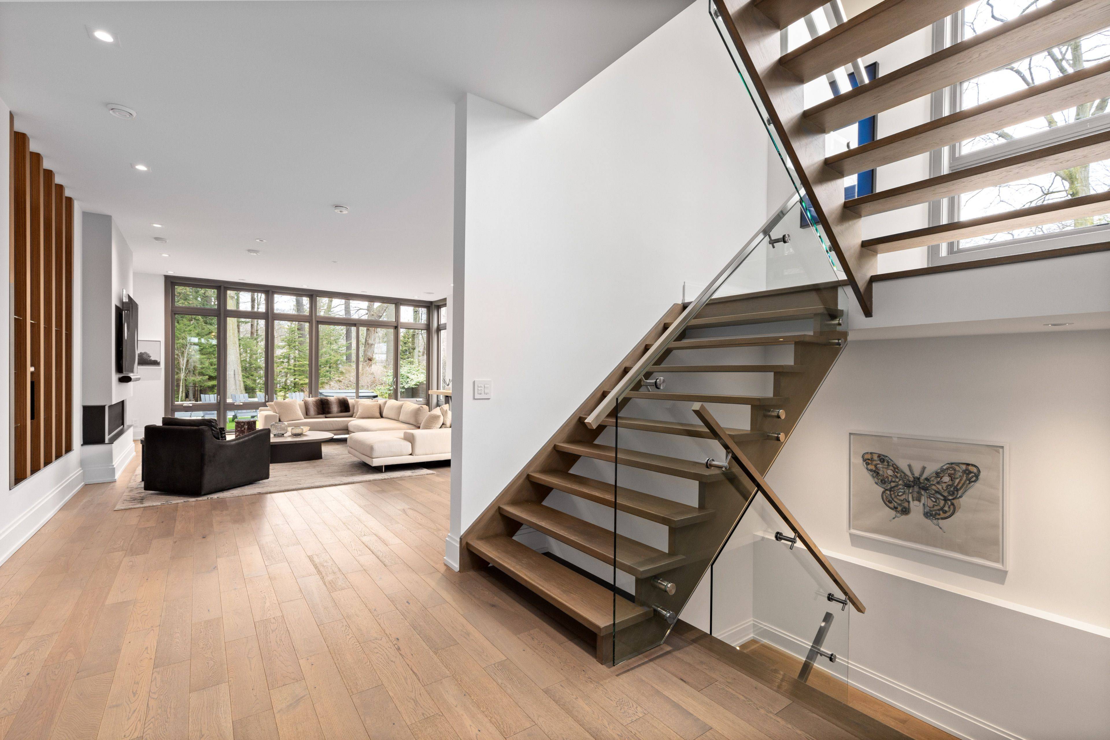 Mississauga, ON L5G 2J1,267 Kenollie AVE