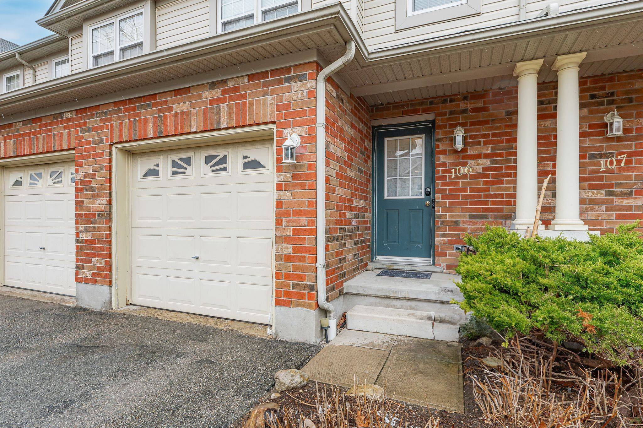 Guelph, ON N1K 1Y1,30 IMPERIAL RD S #106