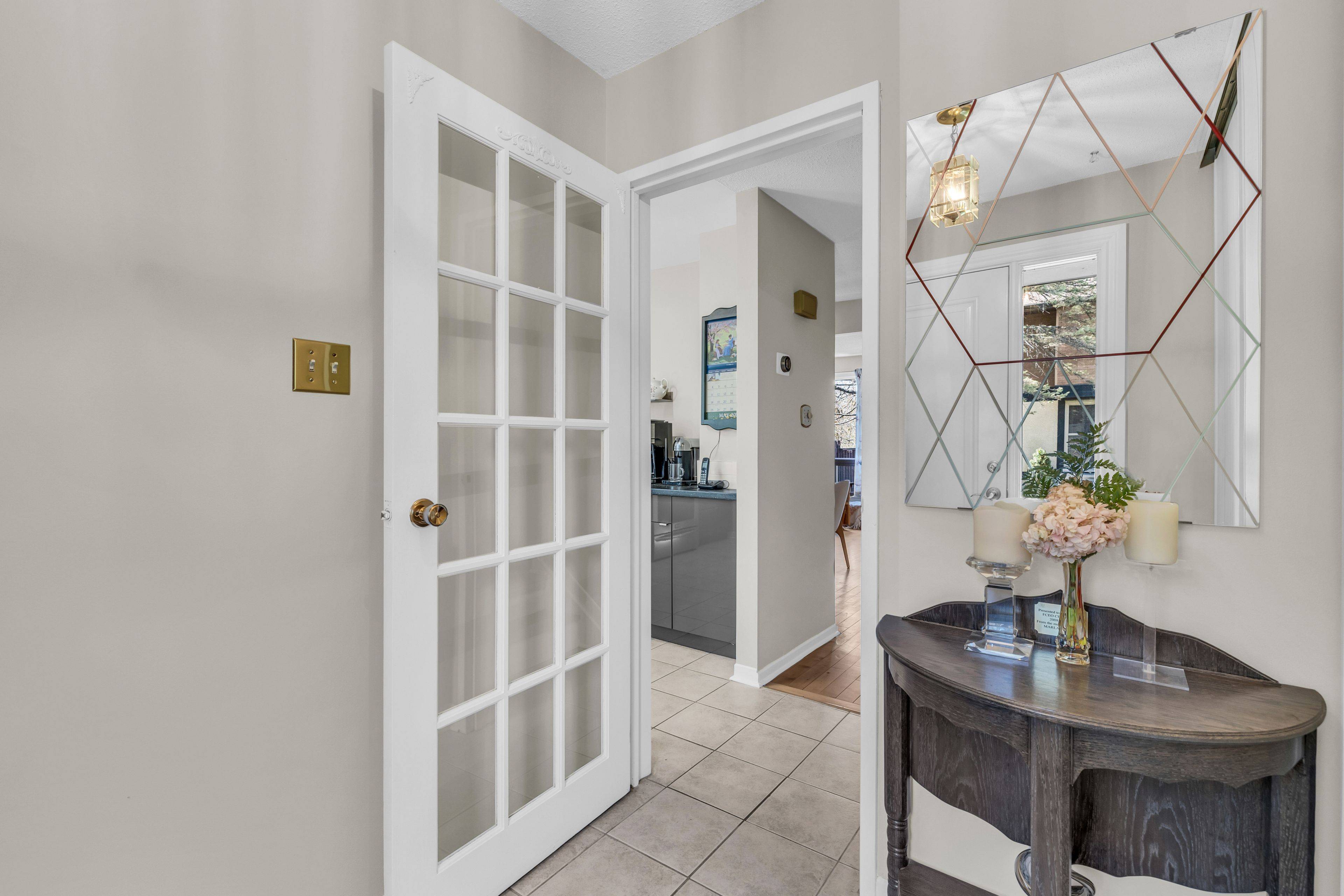 Kanata, ON K2L 2A4,138 Mcclintock WAY