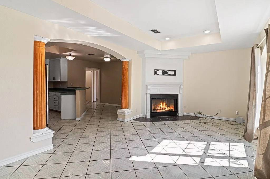 Midland, TX 79703,914 N Howard Dr