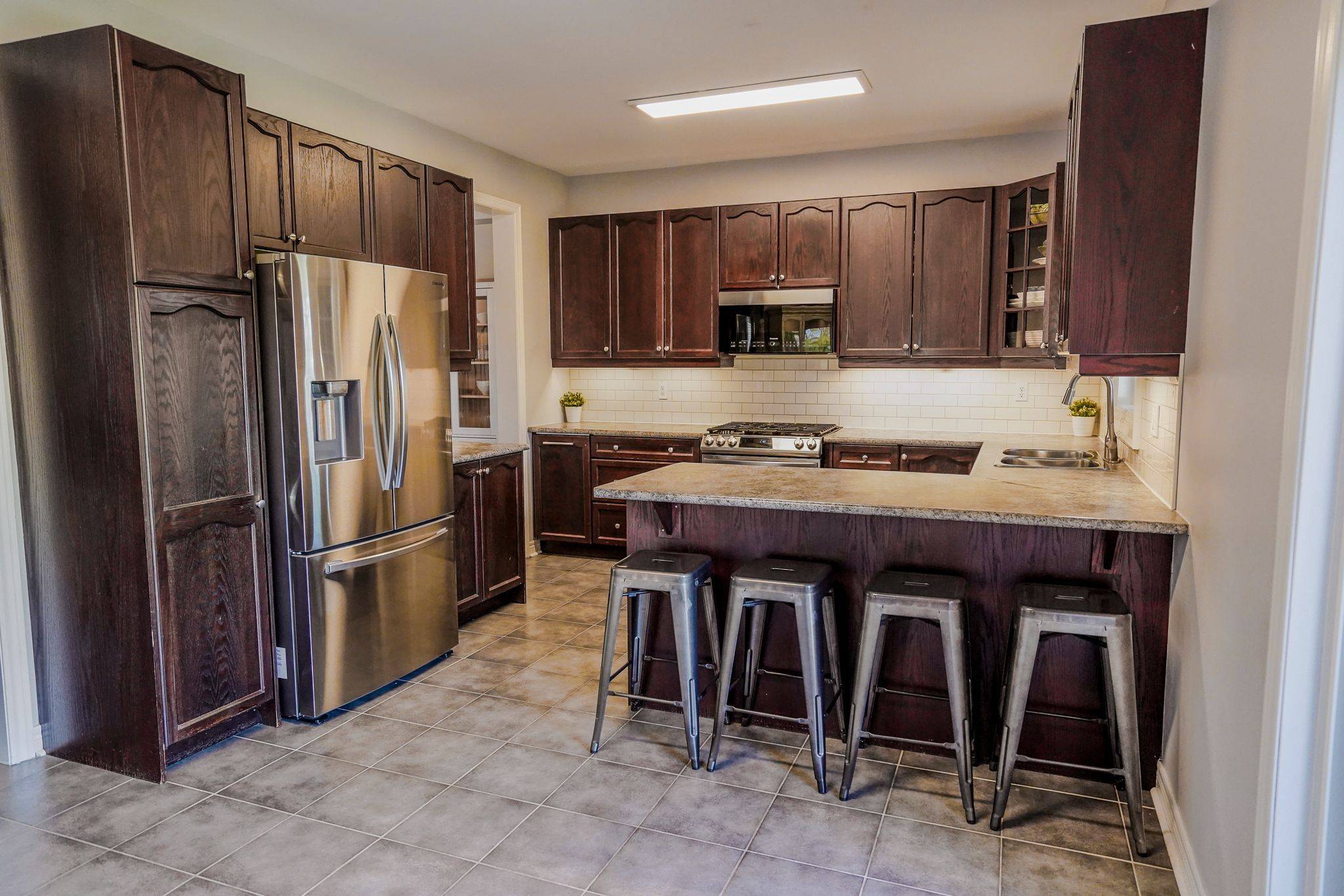 Uxbridge, ON L9P 1Z8,3 Furlan CT