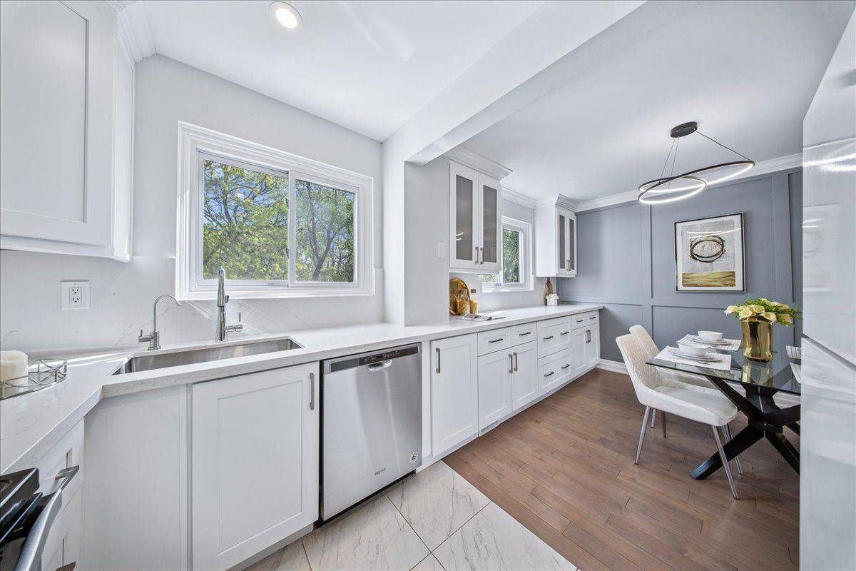 Mississauga, ON L4Y 3Y9,1221 Dundix RD #19