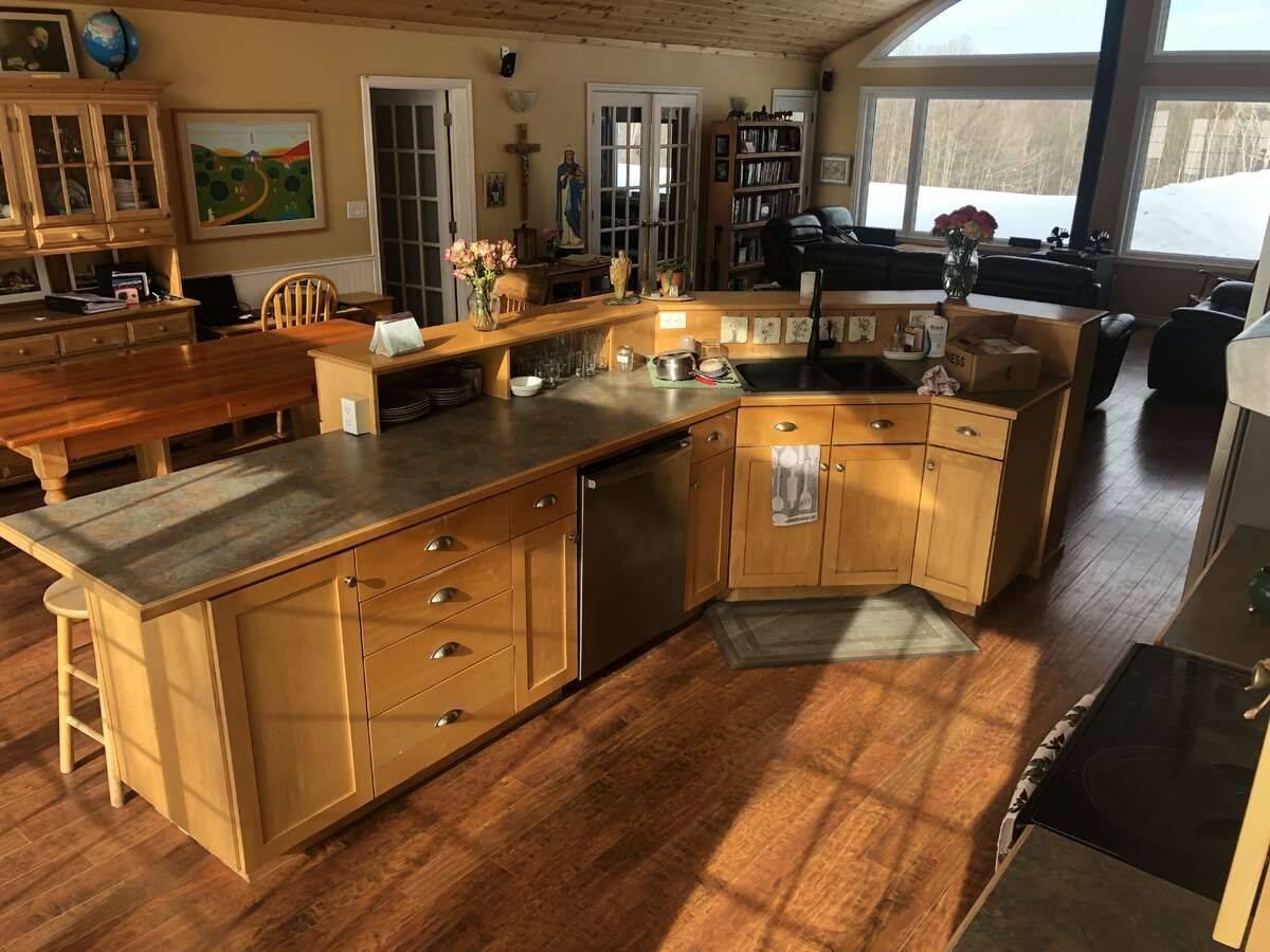 Hastings Highlands, ON K0J 1L0,535 Perrier RD