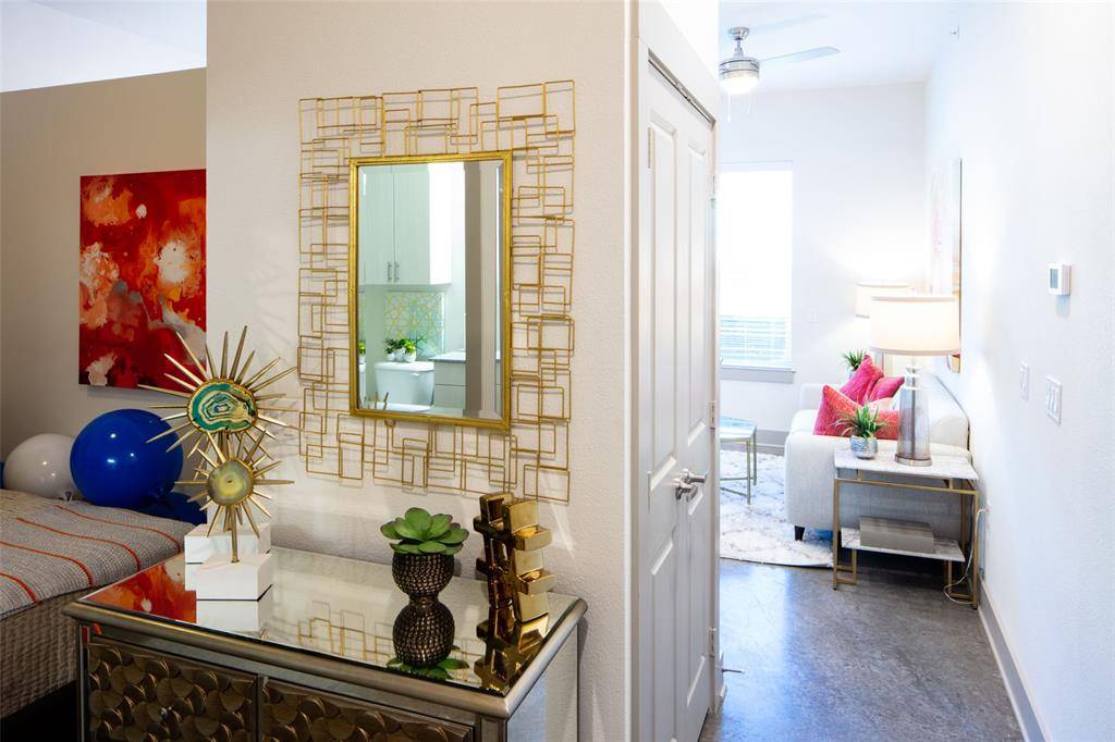 Dallas, TX 75214,6000 Gaston Avenue #203