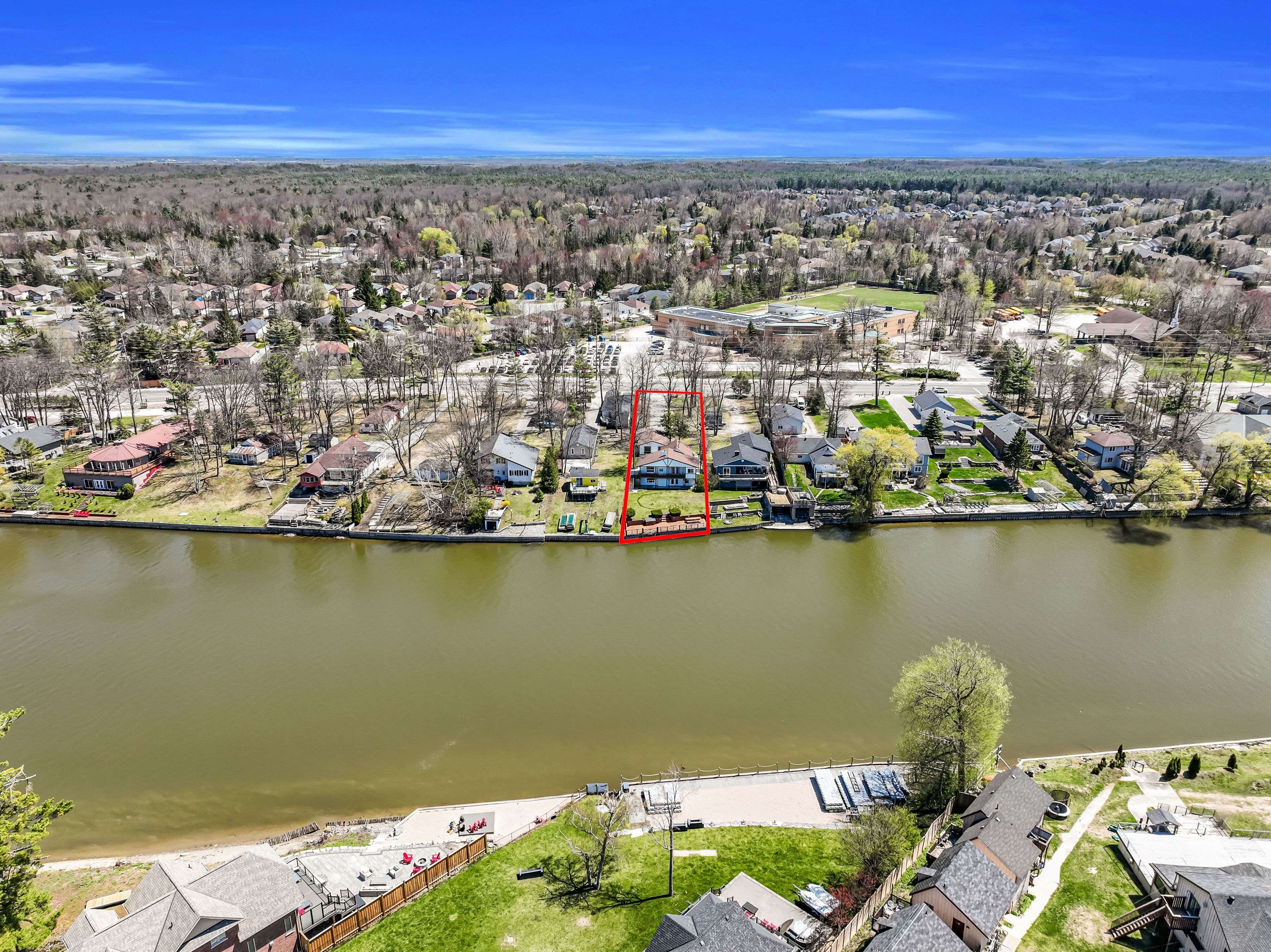 Wasaga Beach, ON L9Z 2W6,1312 River RD W
