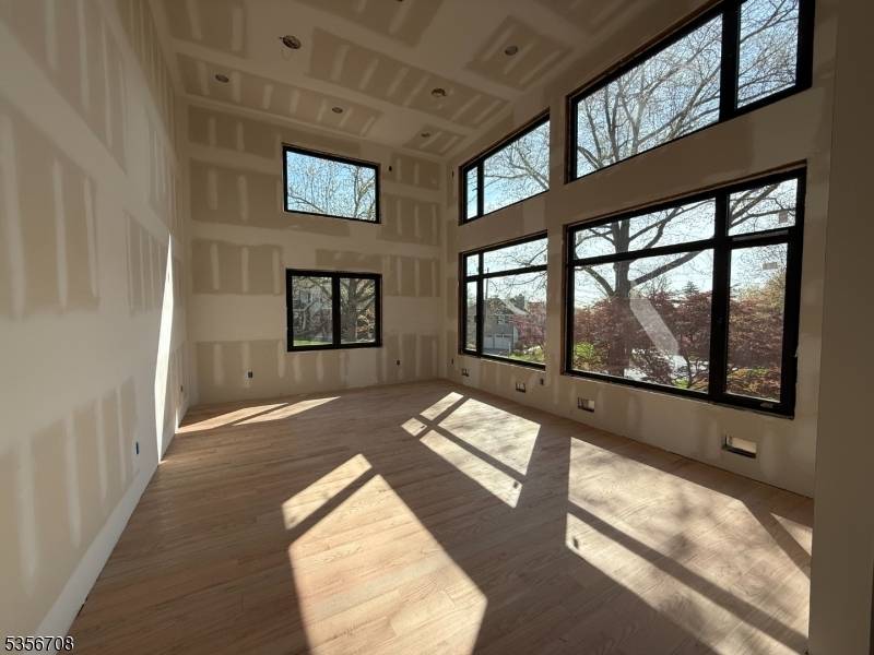 Millburn Twp., NJ 07078,6 Cambridge Dr