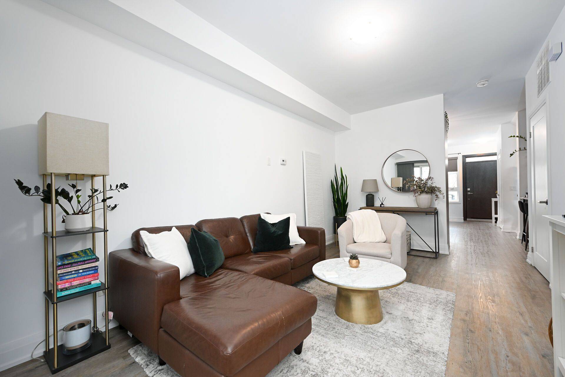 Grimsby, ON L3M 3C8,39 Robinson ST N #6