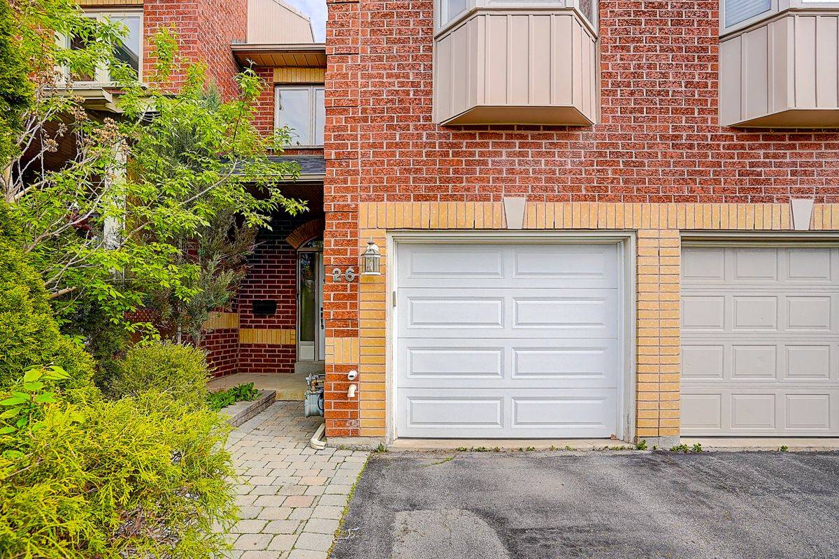 Richmond Hill, ON L4C 0N1,26 Pairash AVE