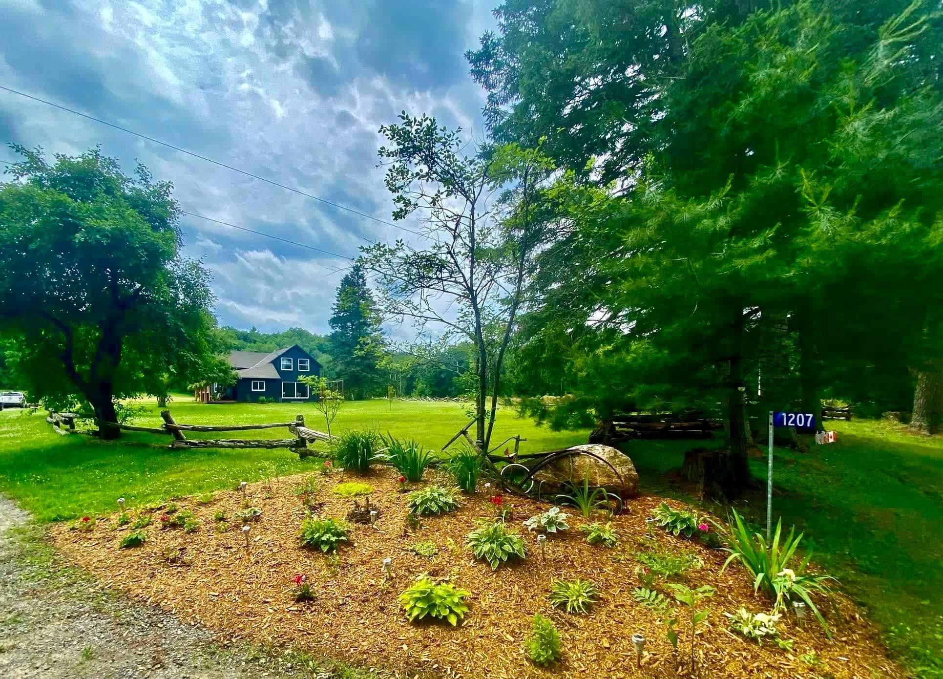 Faraday, ON K0L 1C0,1221 Bay Lake RD