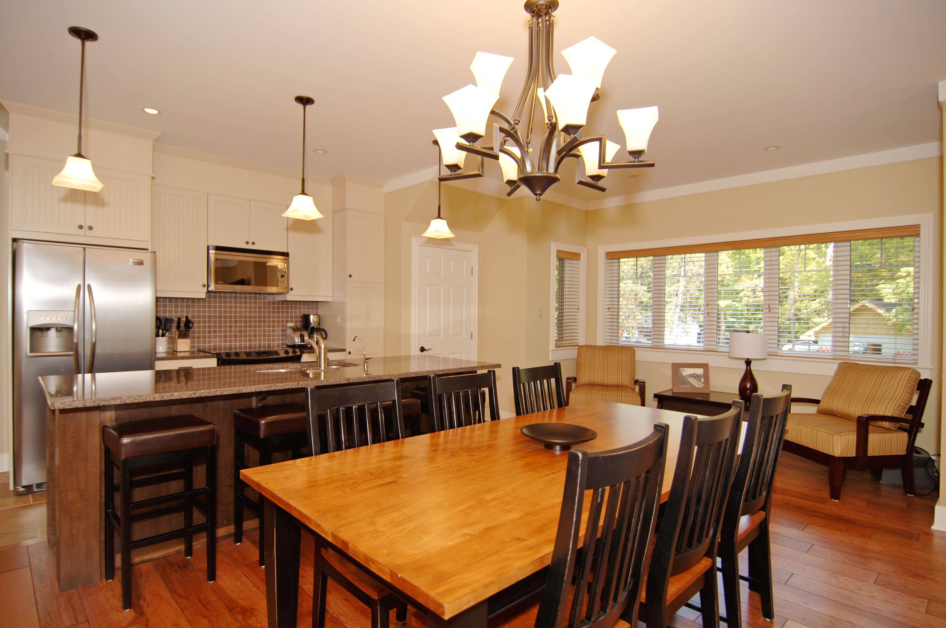 Rideau Lakes, ON K0G 1X0,532 10th Concession RD #10-3