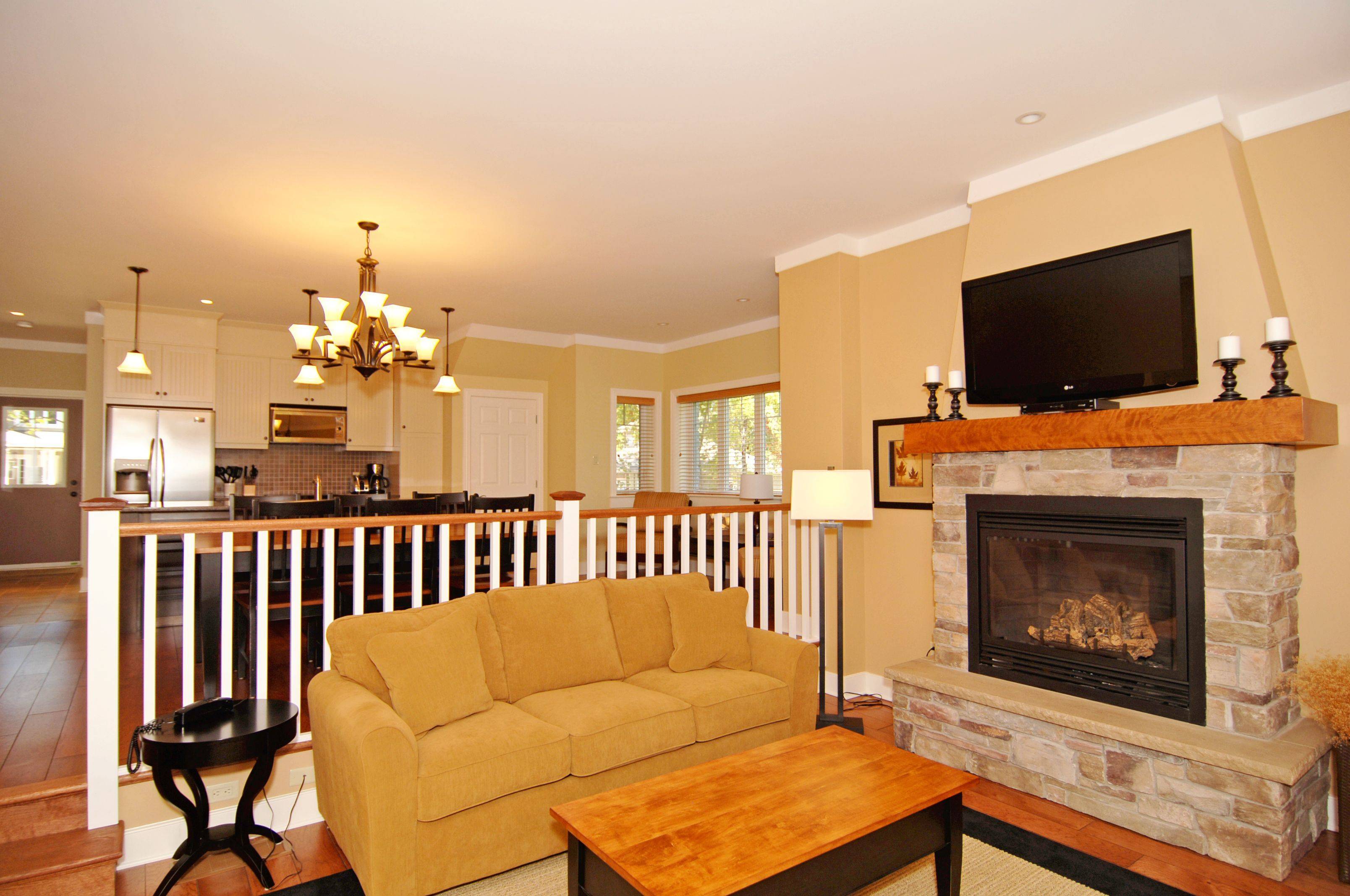 Rideau Lakes, ON K0G 1X0,532 10th Concession RD #10-3