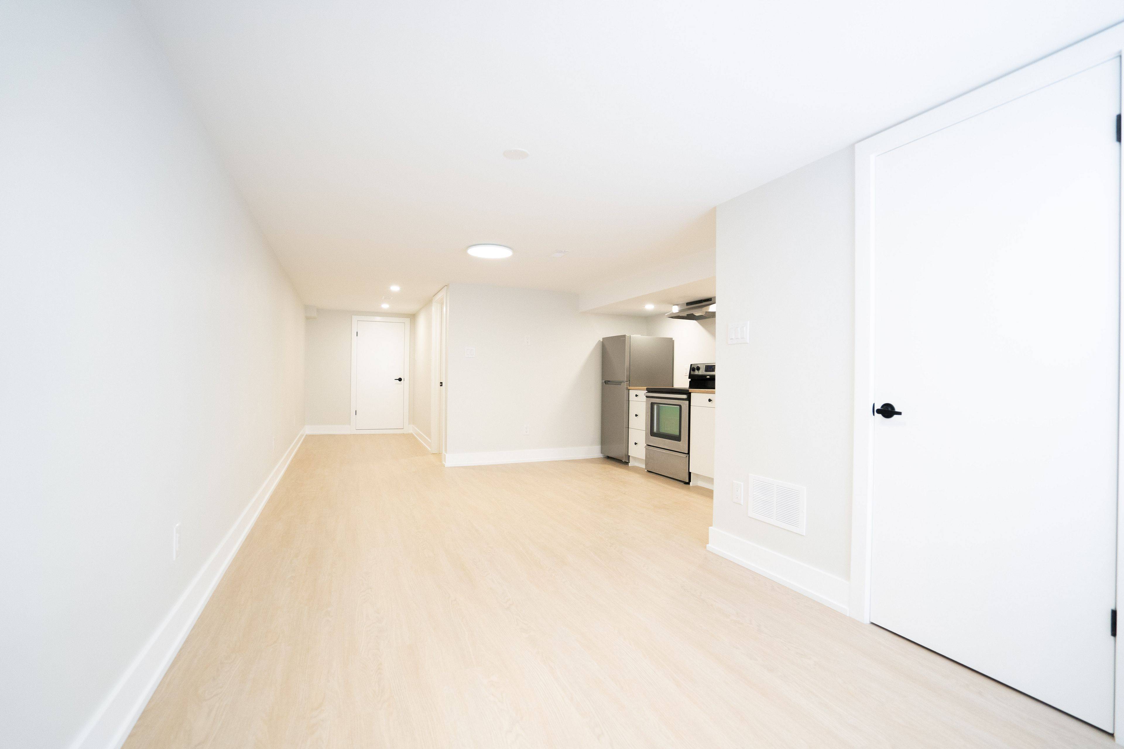 Toronto E03, ON M4J 1W1,393 Milverton BLVD #Lower