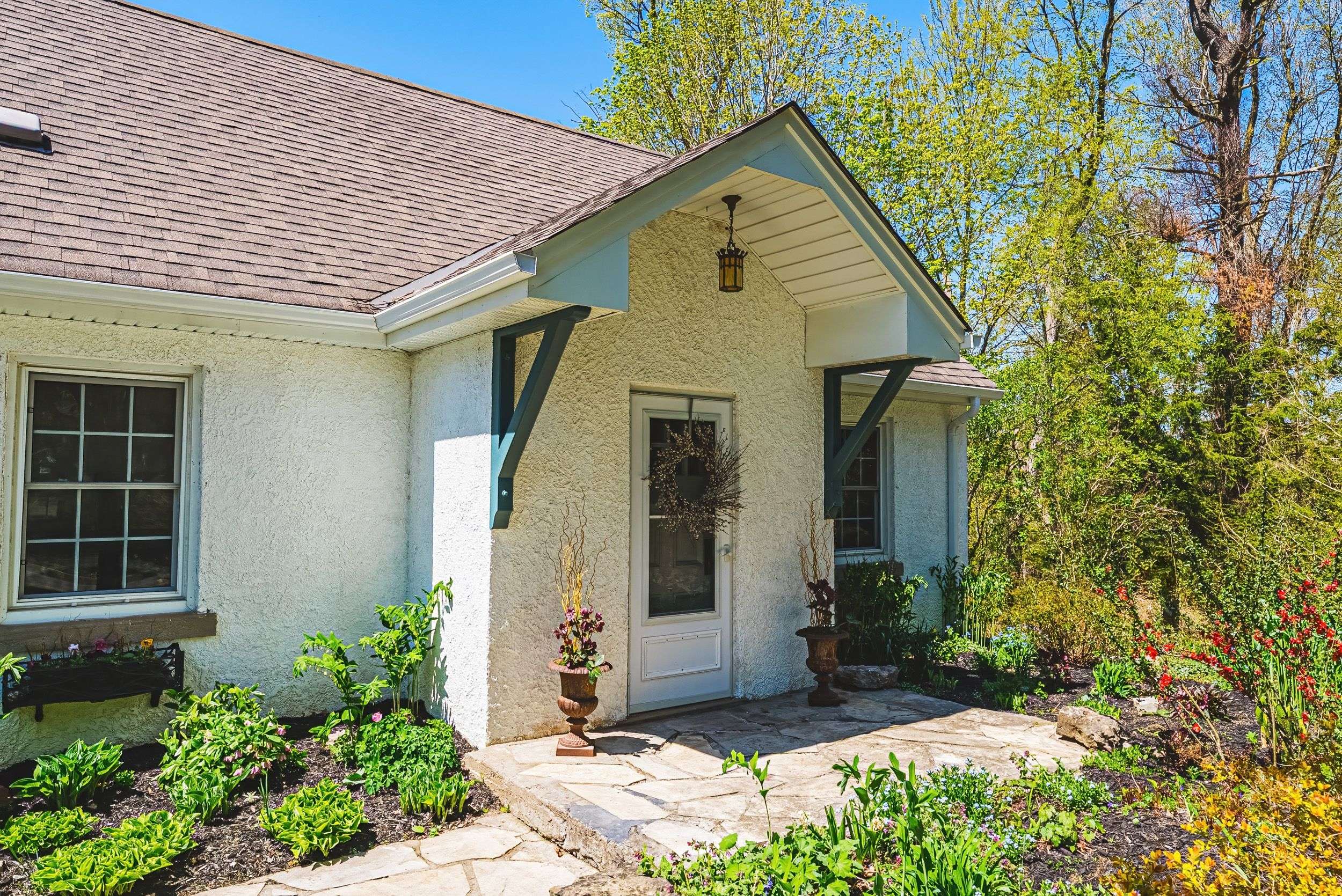 Milton, ON L0P 1B0,173 Campbell AVE E