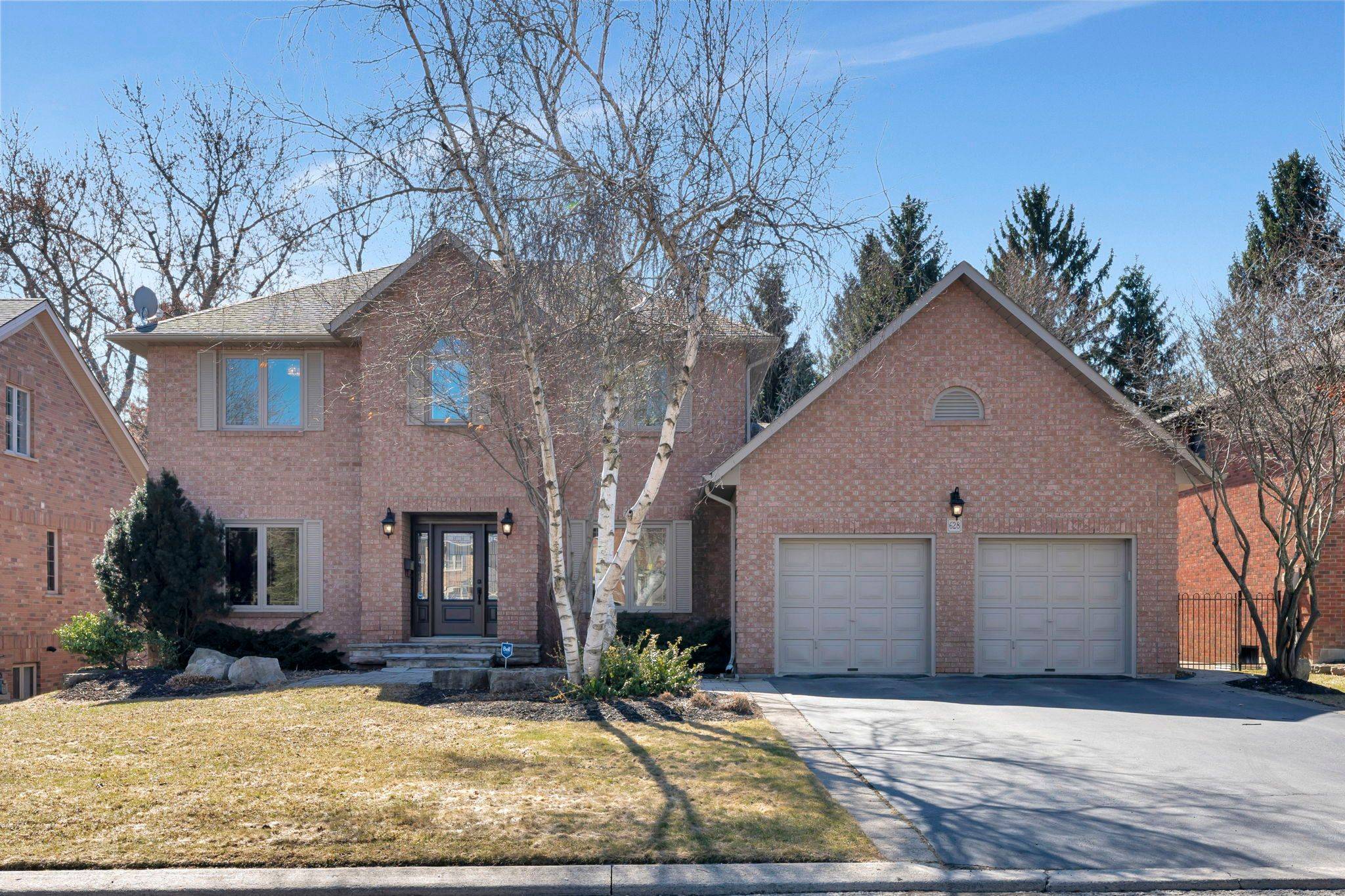 Hamilton, ON L9G 3X3,628 Highvalley RD