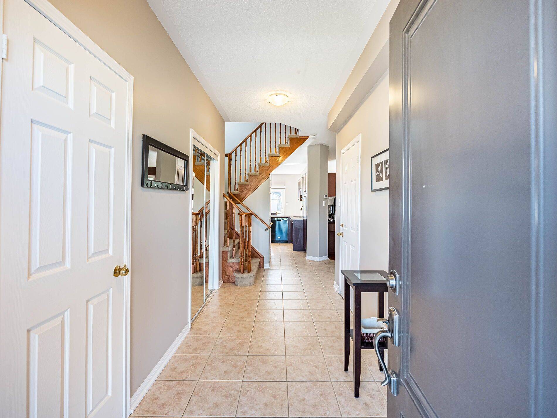 Milton, ON L9T 7C3,256 Sherwood RD