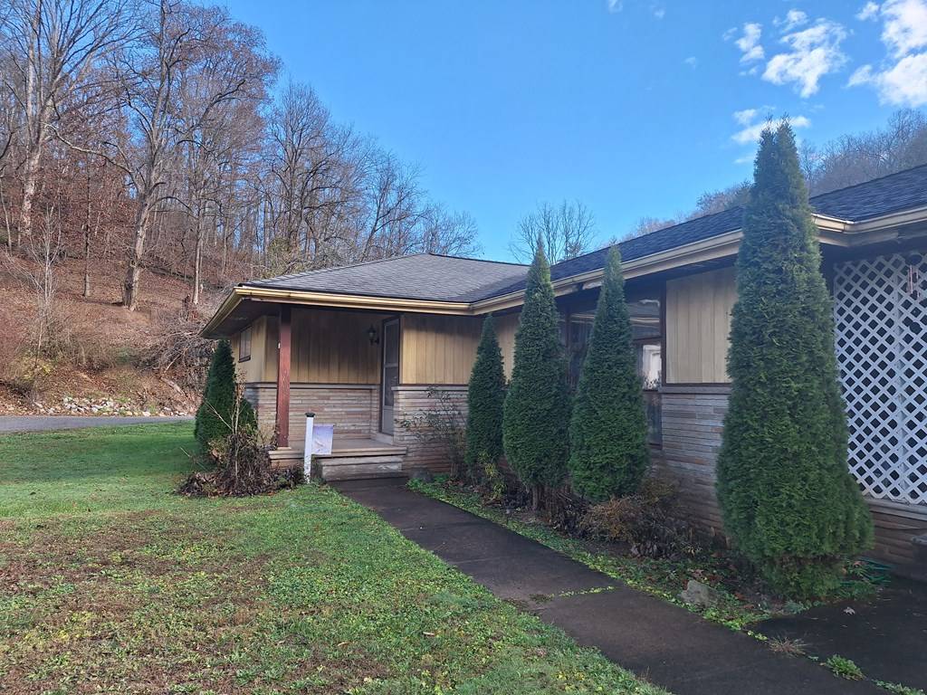 Jacksonburg, WV 26377,46 Richwood Run Road