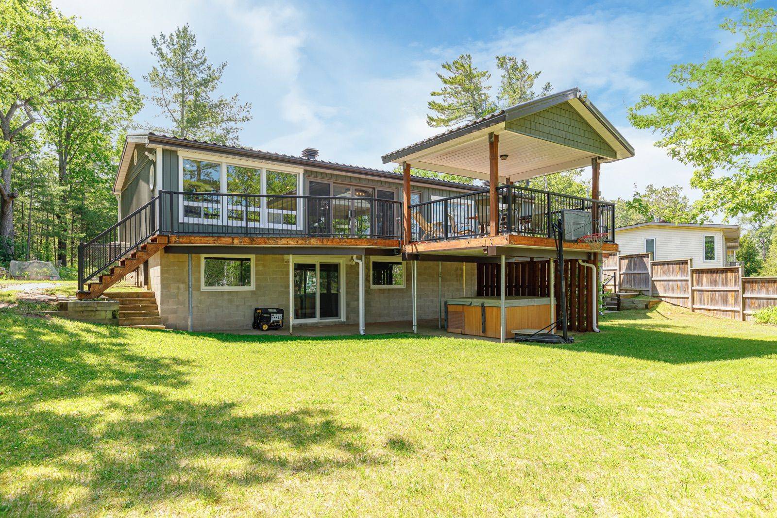 Wasaga Beach, ON L9Z 2S3,1628 River RD W