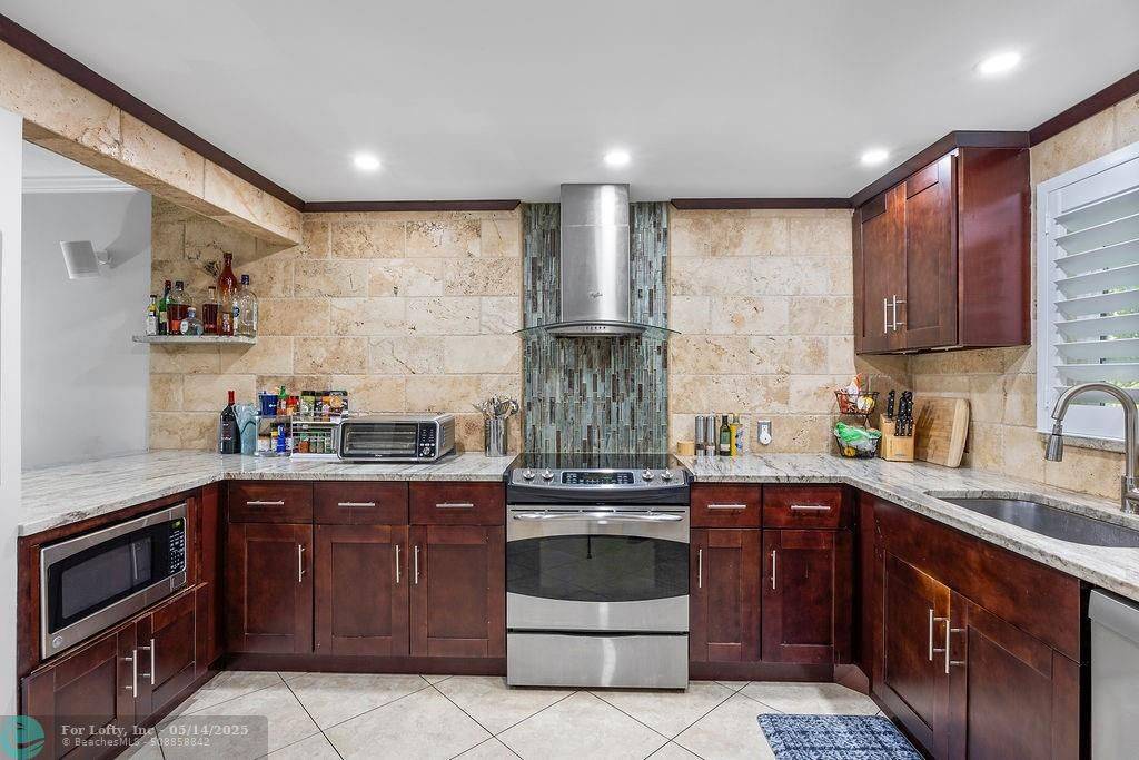 Boca Raton, FL 33487,771 Jeffery St #3-301