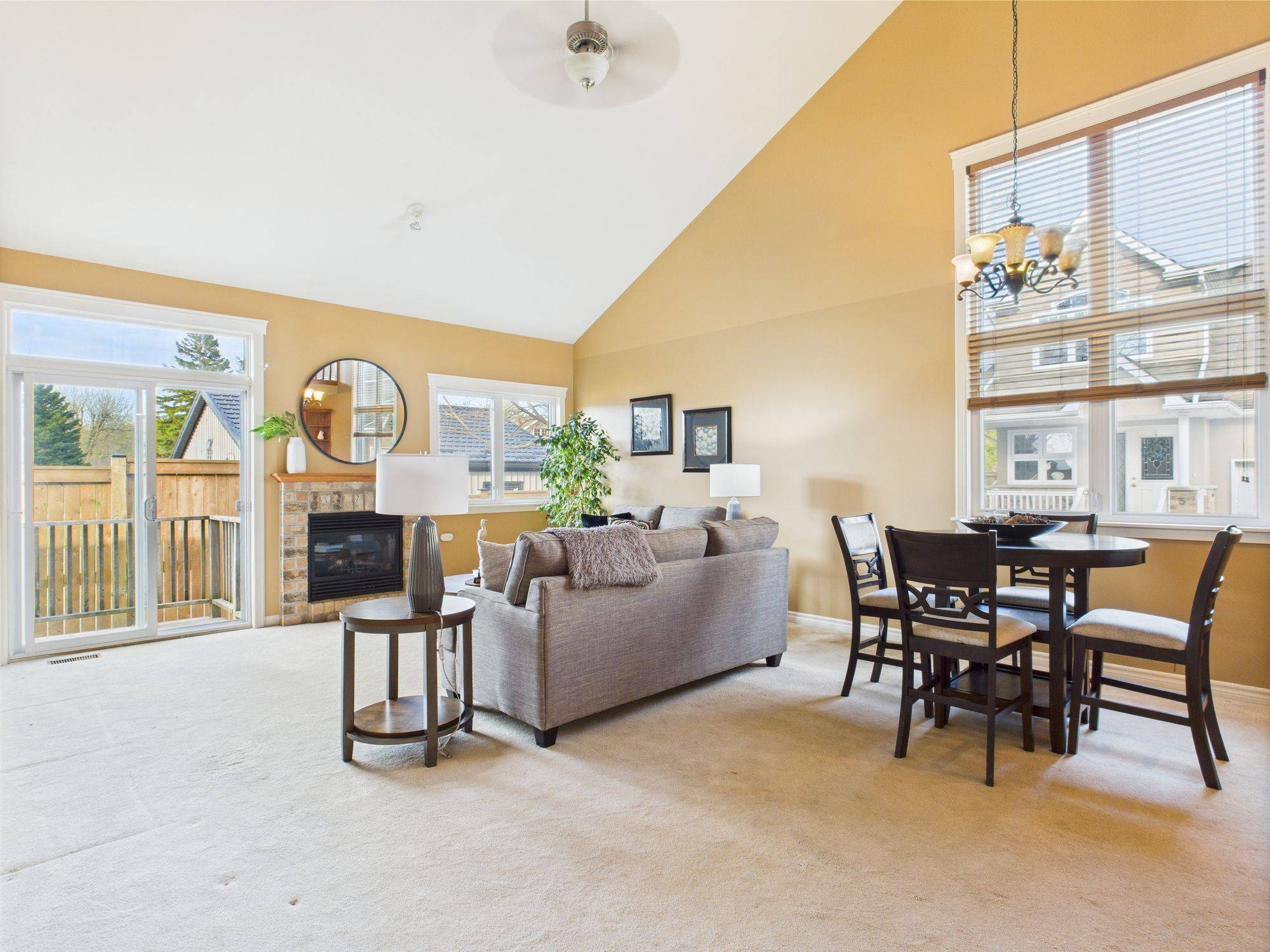 Kincardine, ON N2Z 0A2,433 Queen ST #4
