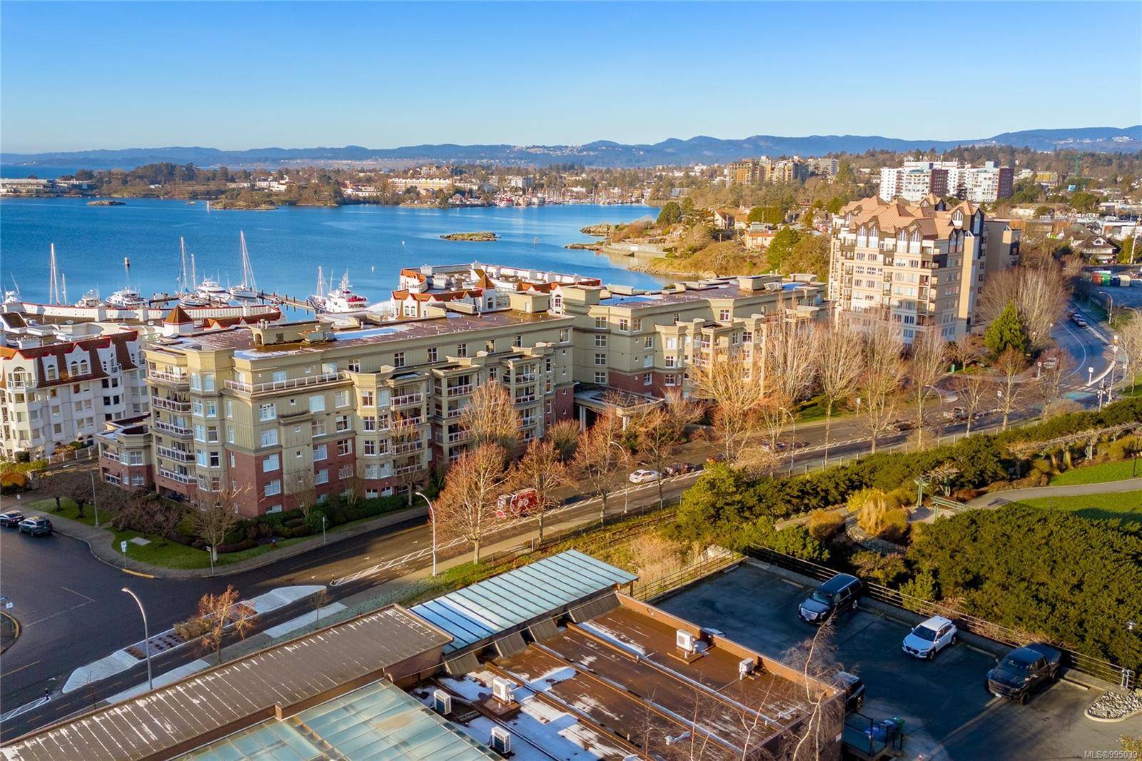 Victoria, BC V9A 7P1,165 Kimta Rd #309