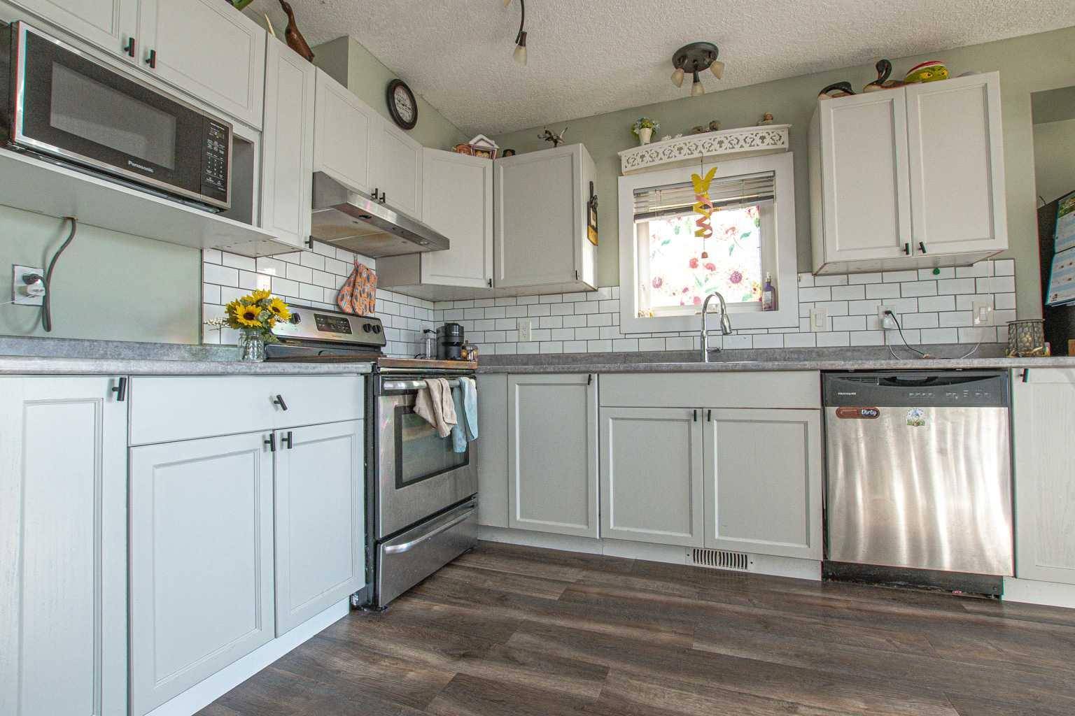 Grande Prairie, AB T8W0A3,11530 76 AVE