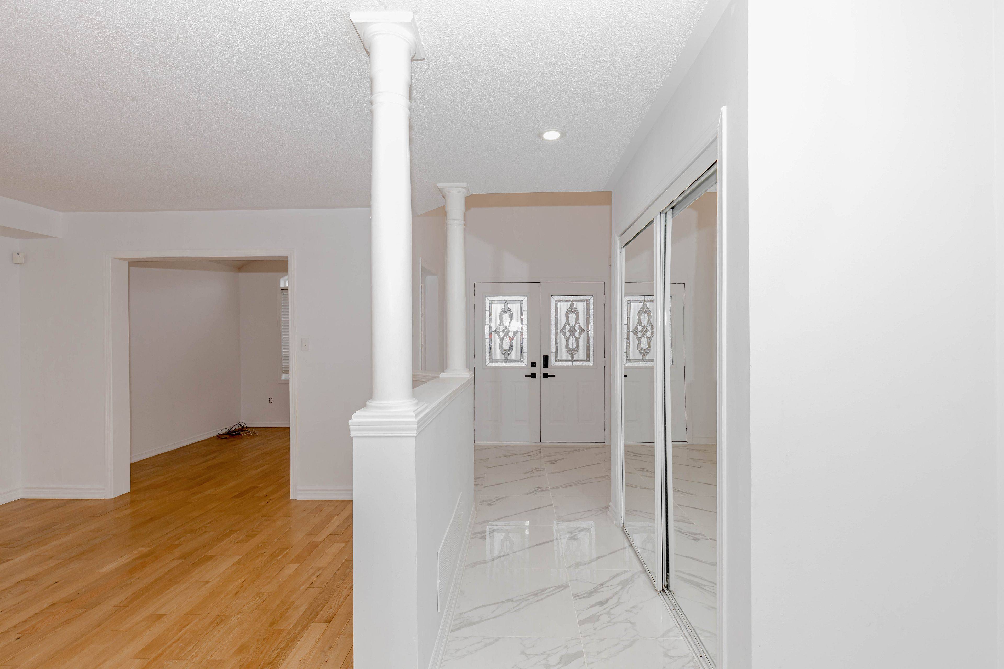 Brampton, ON L7A 2Y1,72 Dunvegan CRES