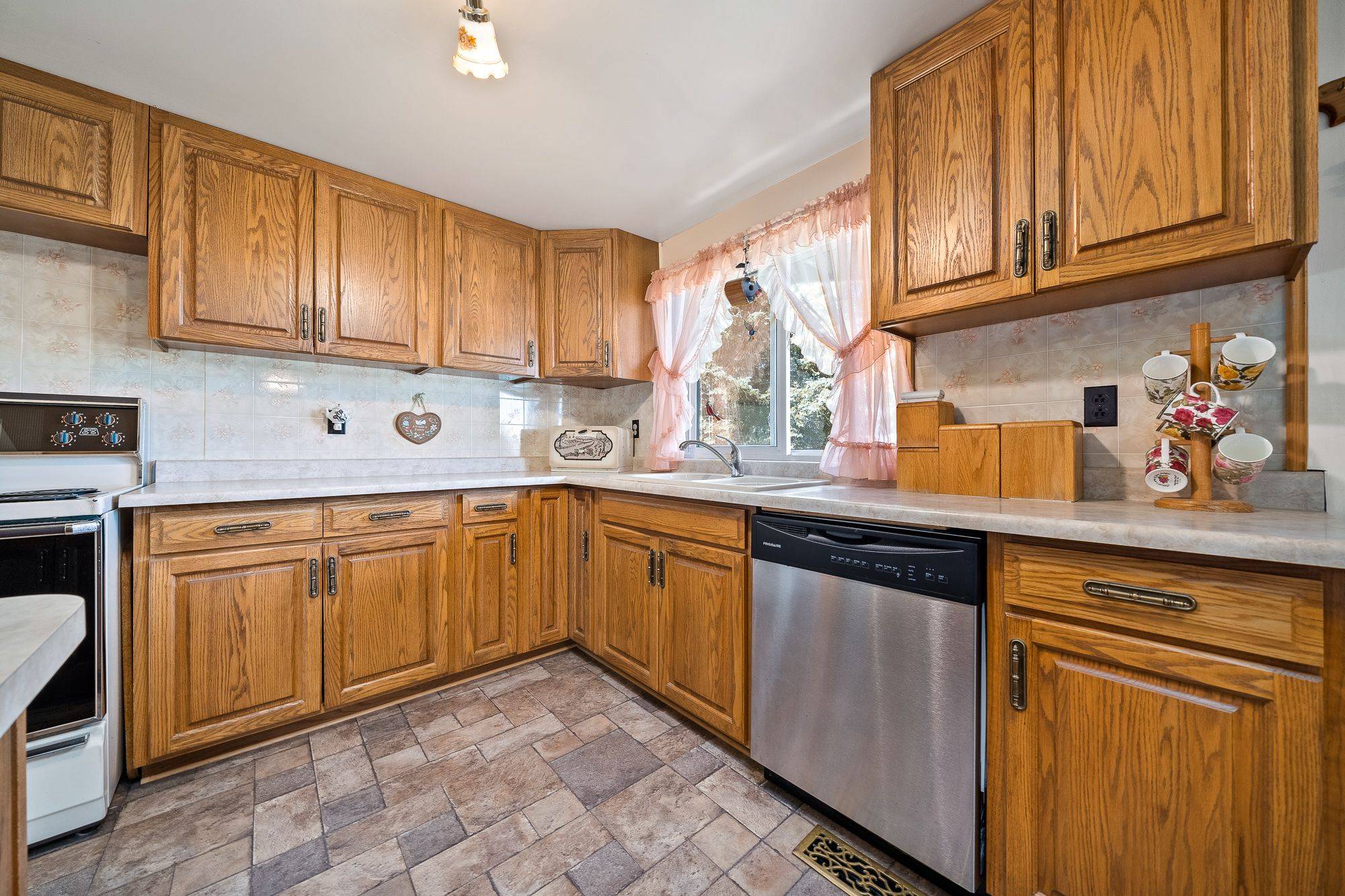 Prince Edward County, ON K0K 2T0,257 Elmbrook RD