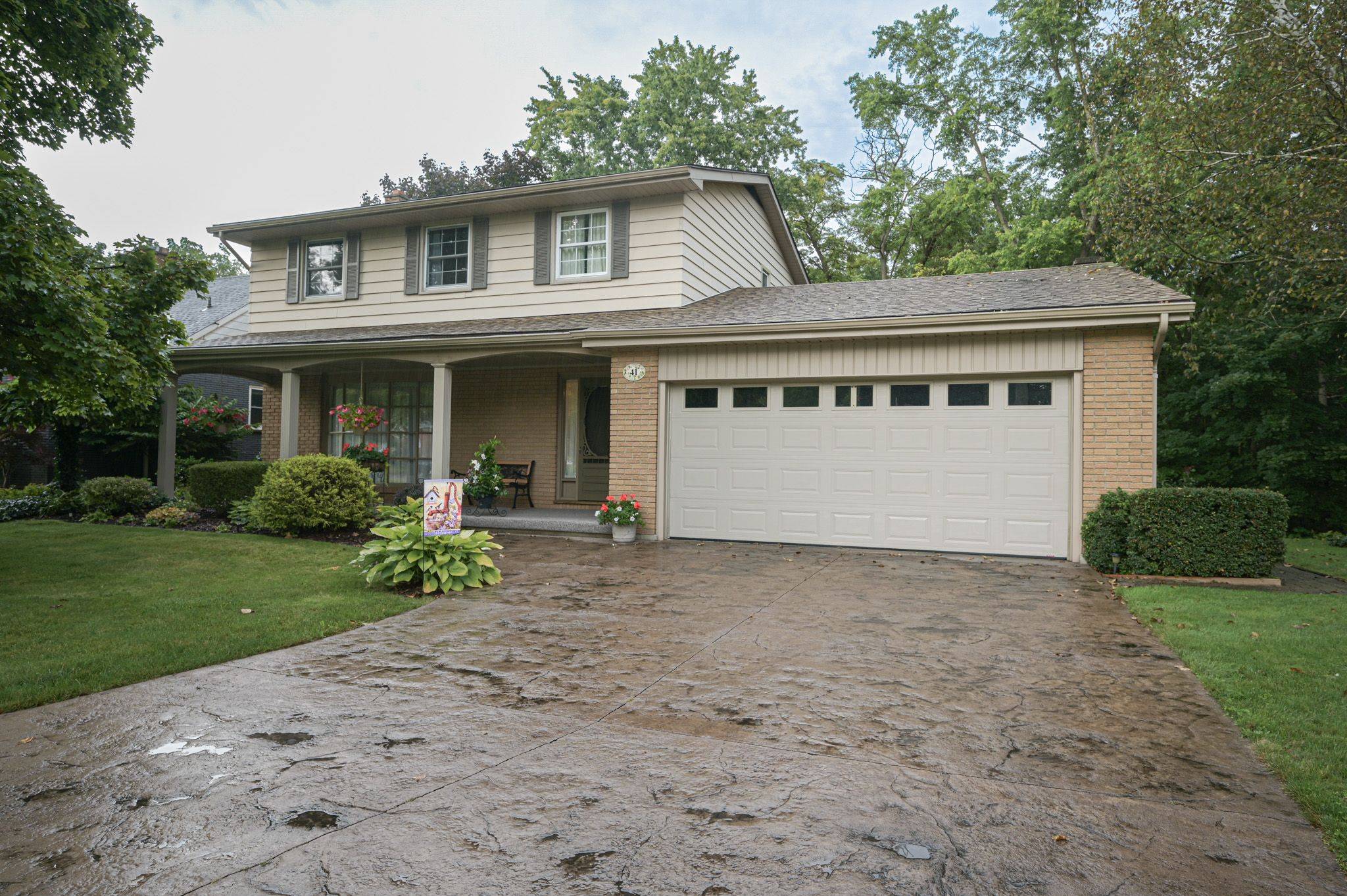 Tillsonburg, ON N4G 2B7,41 Parkwood DR